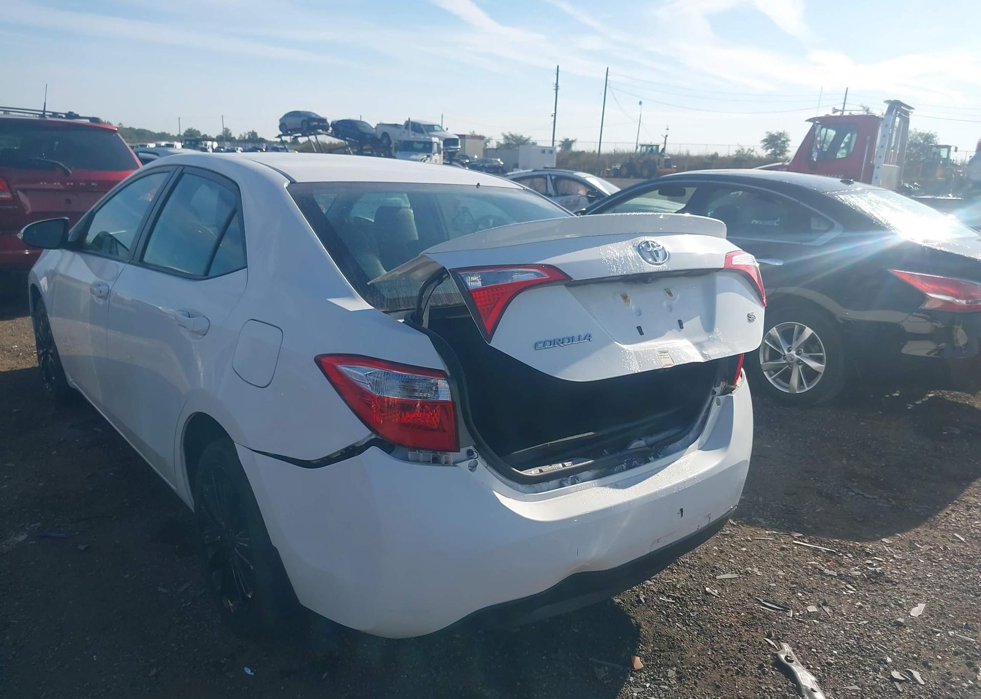 2015 TOYOTA COROLLA
