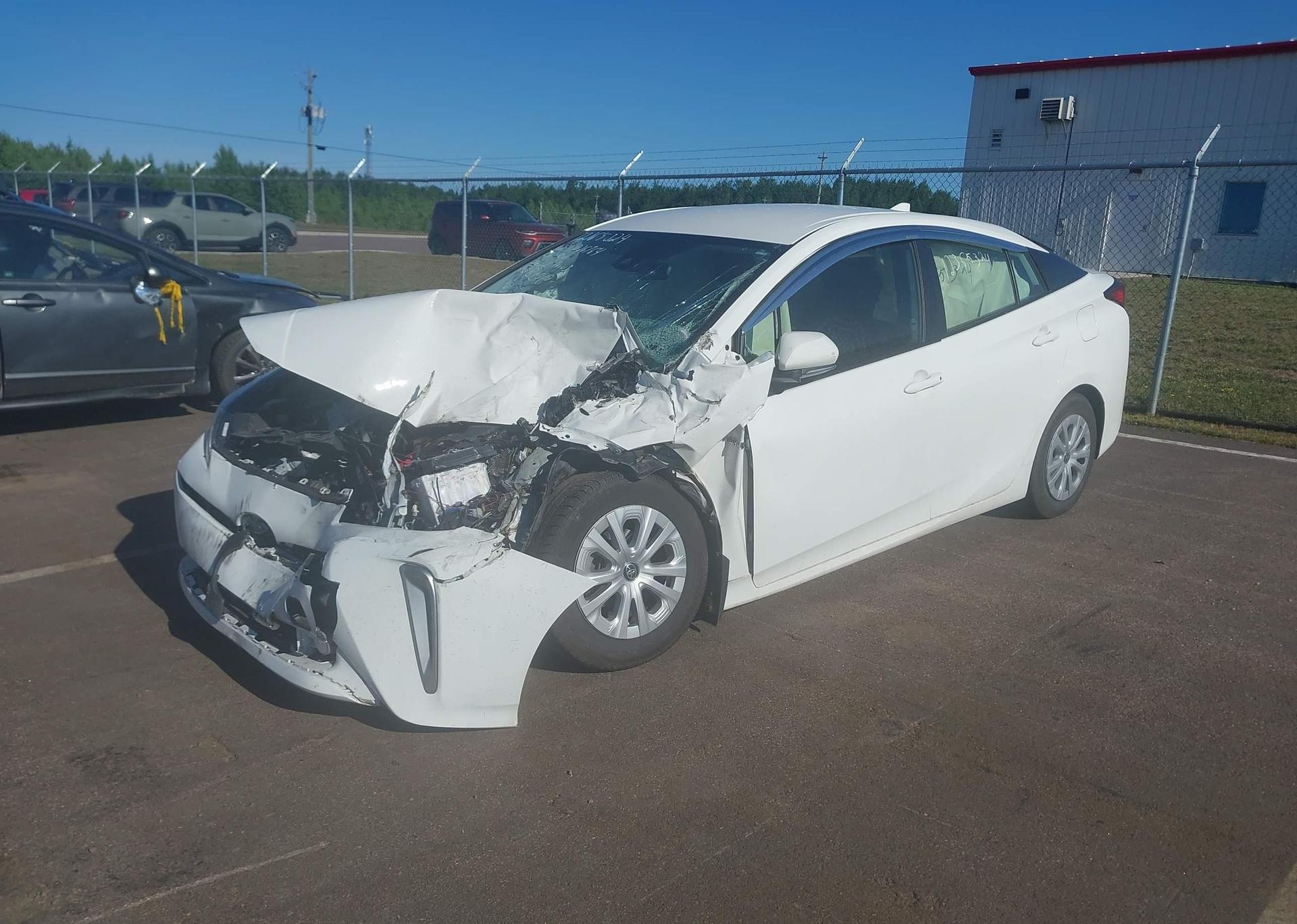 2022 TOYOTA PRIUS