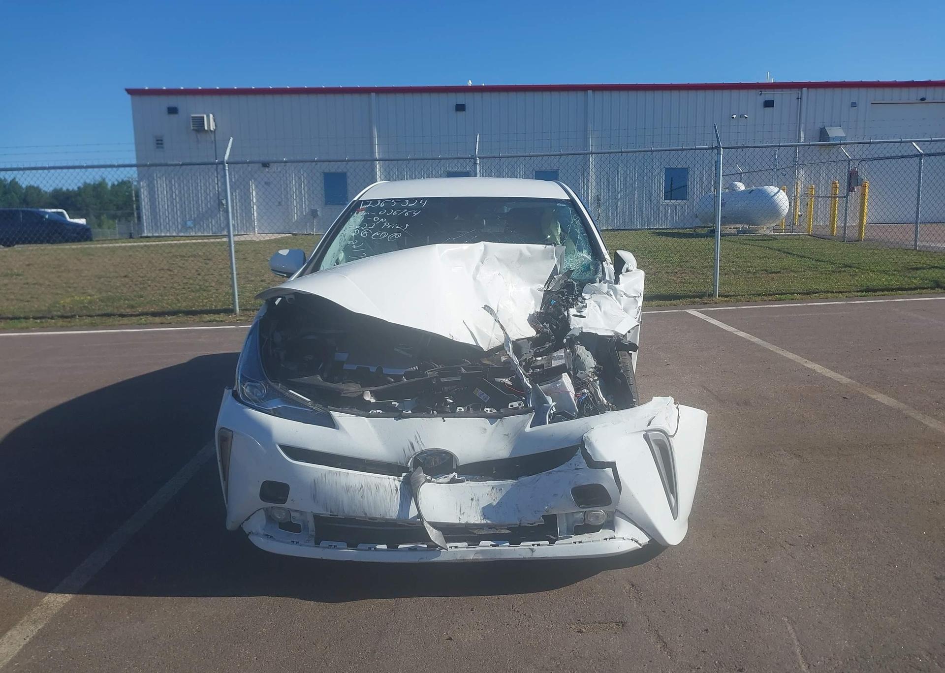 2022 TOYOTA PRIUS