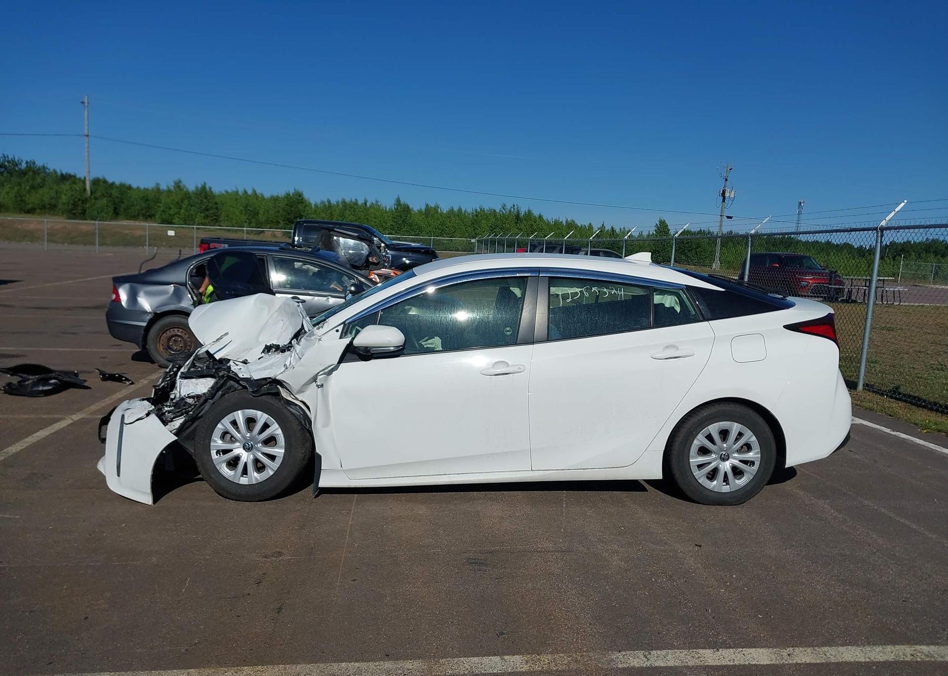 2022 TOYOTA PRIUS