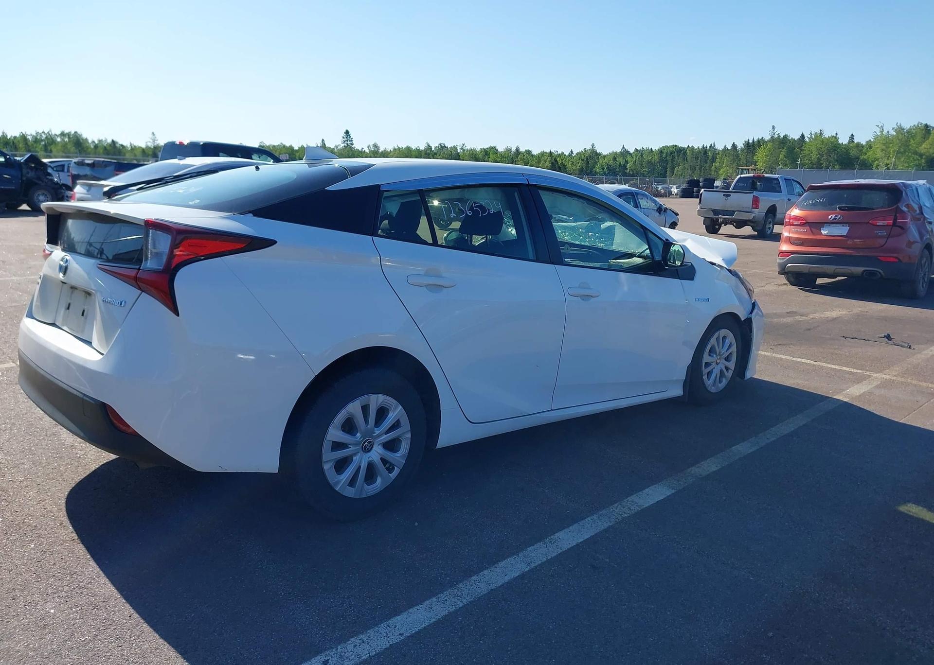 2022 TOYOTA PRIUS