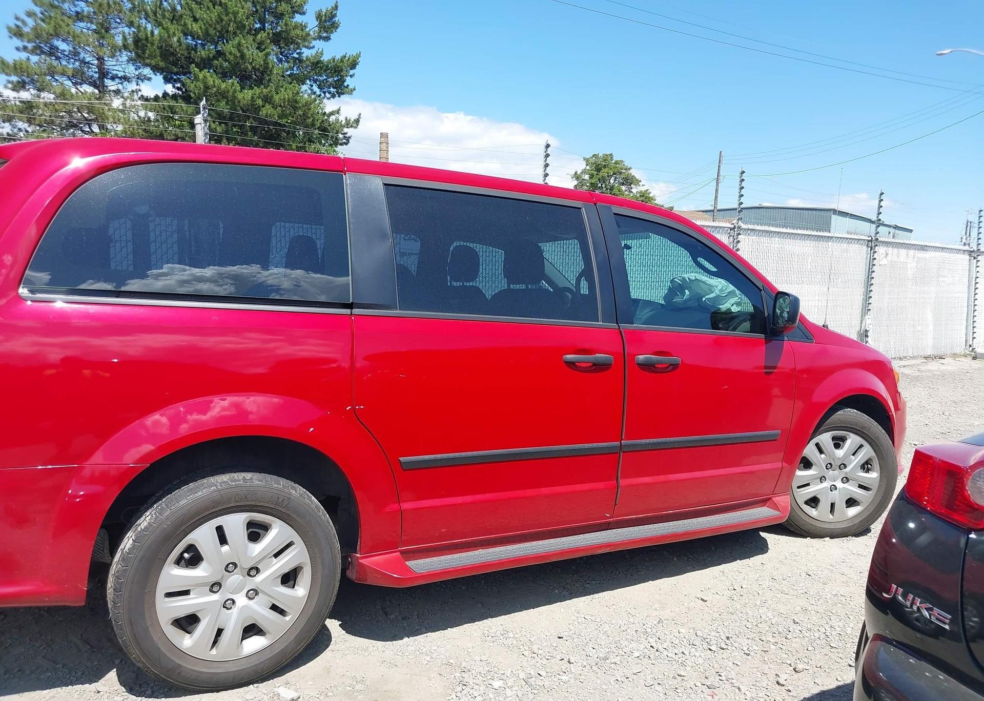 2016 DODGE GRAND CARAVAN SE