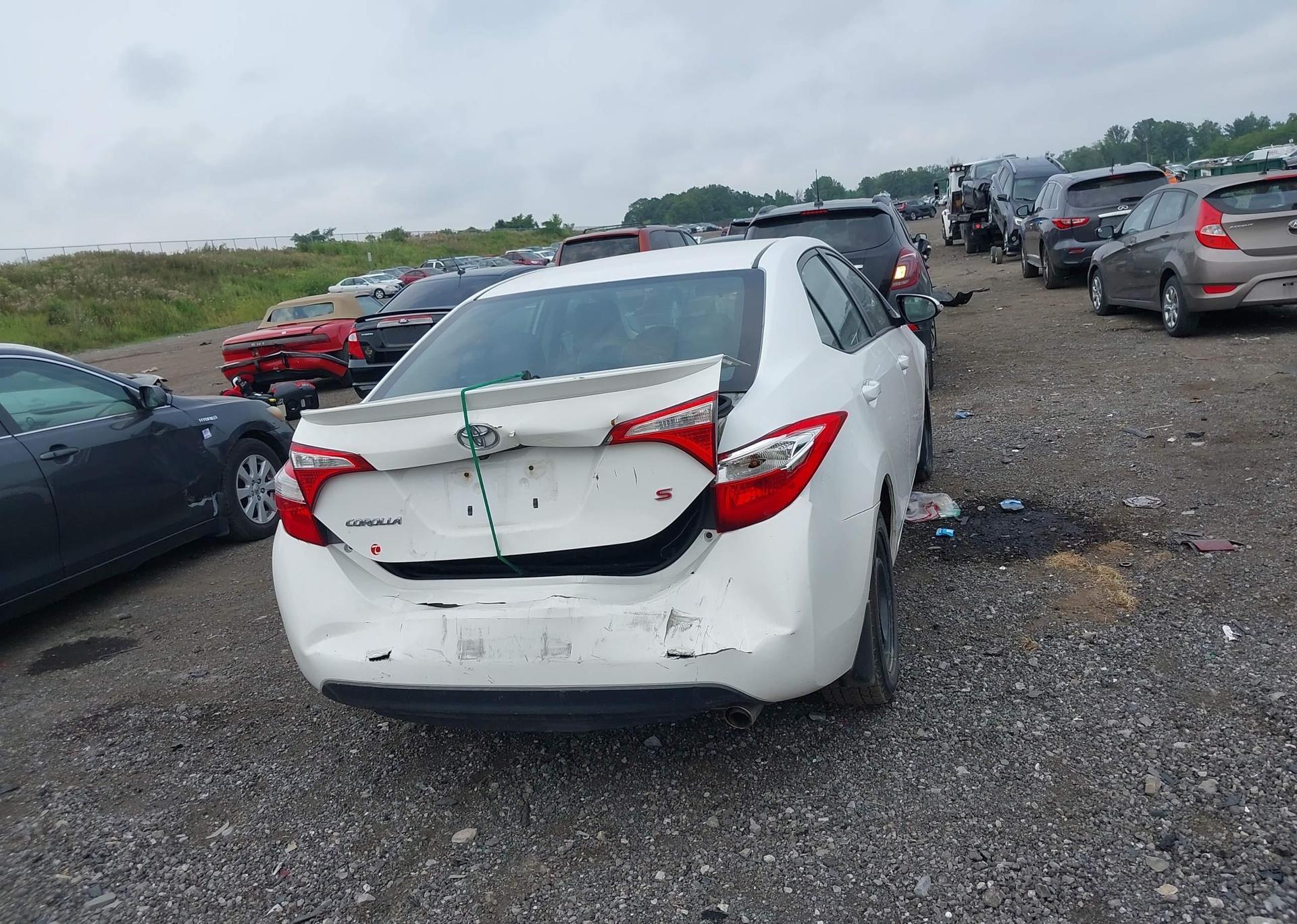 2016 TOYOTA COROLLA S