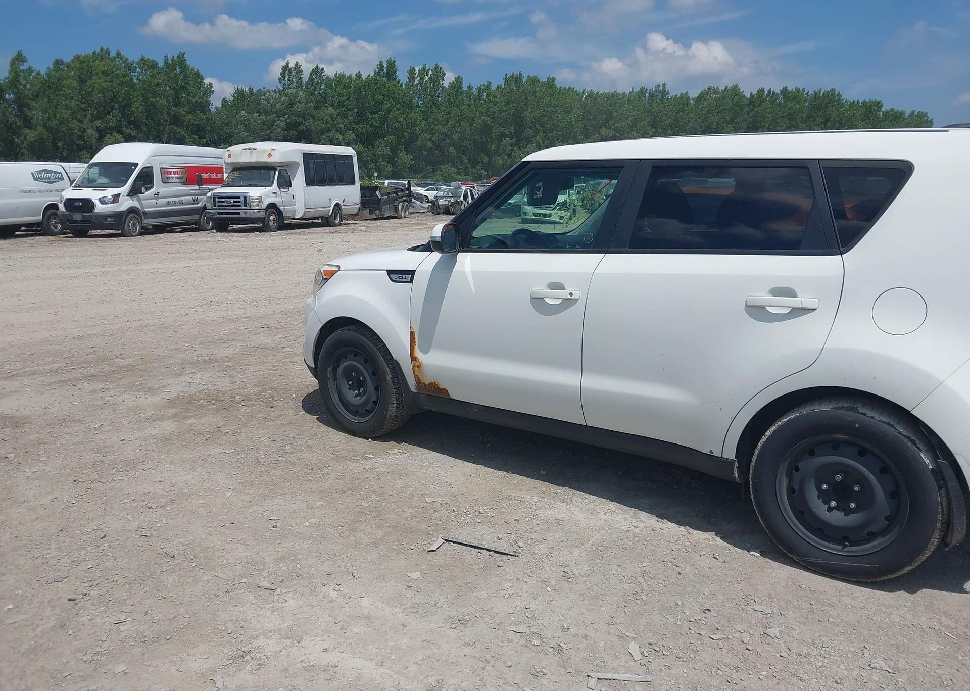 2016 KIA SOUL