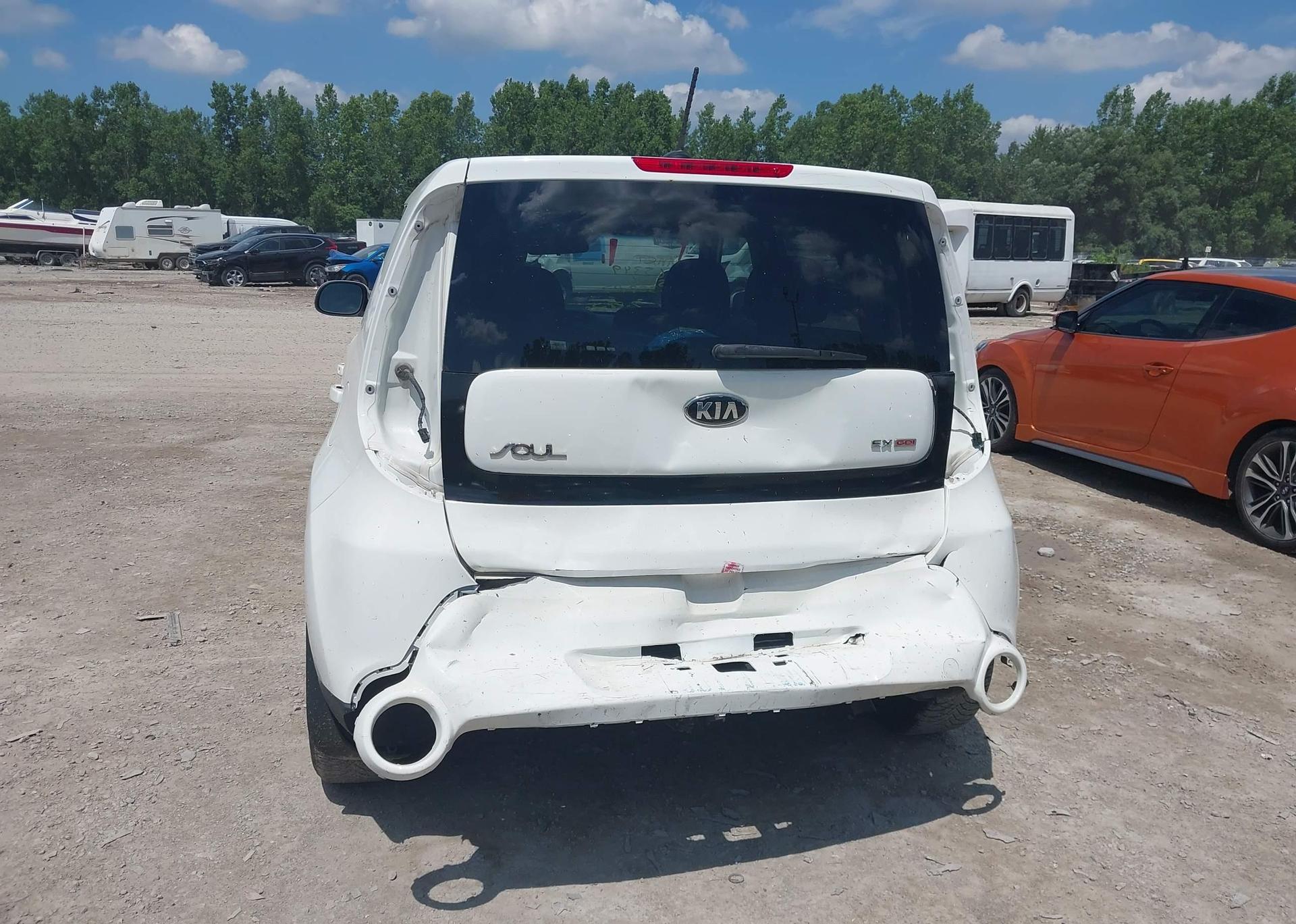 2016 KIA SOUL