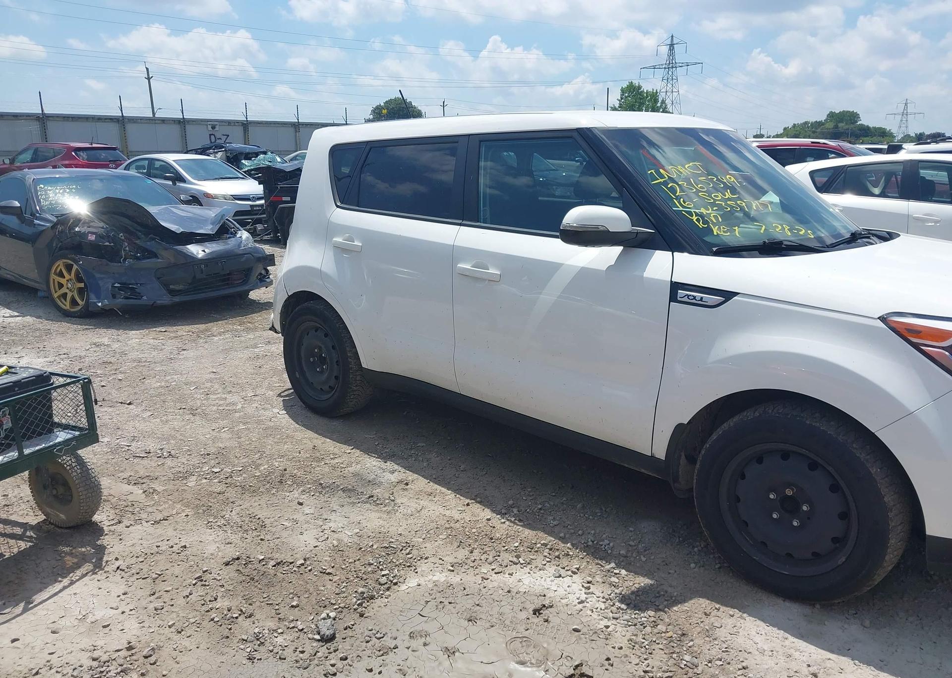 2016 KIA SOUL