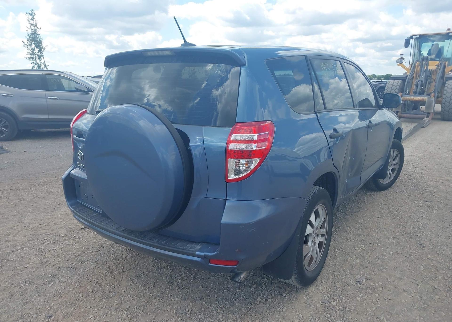 2011 TOYOTA RAV4