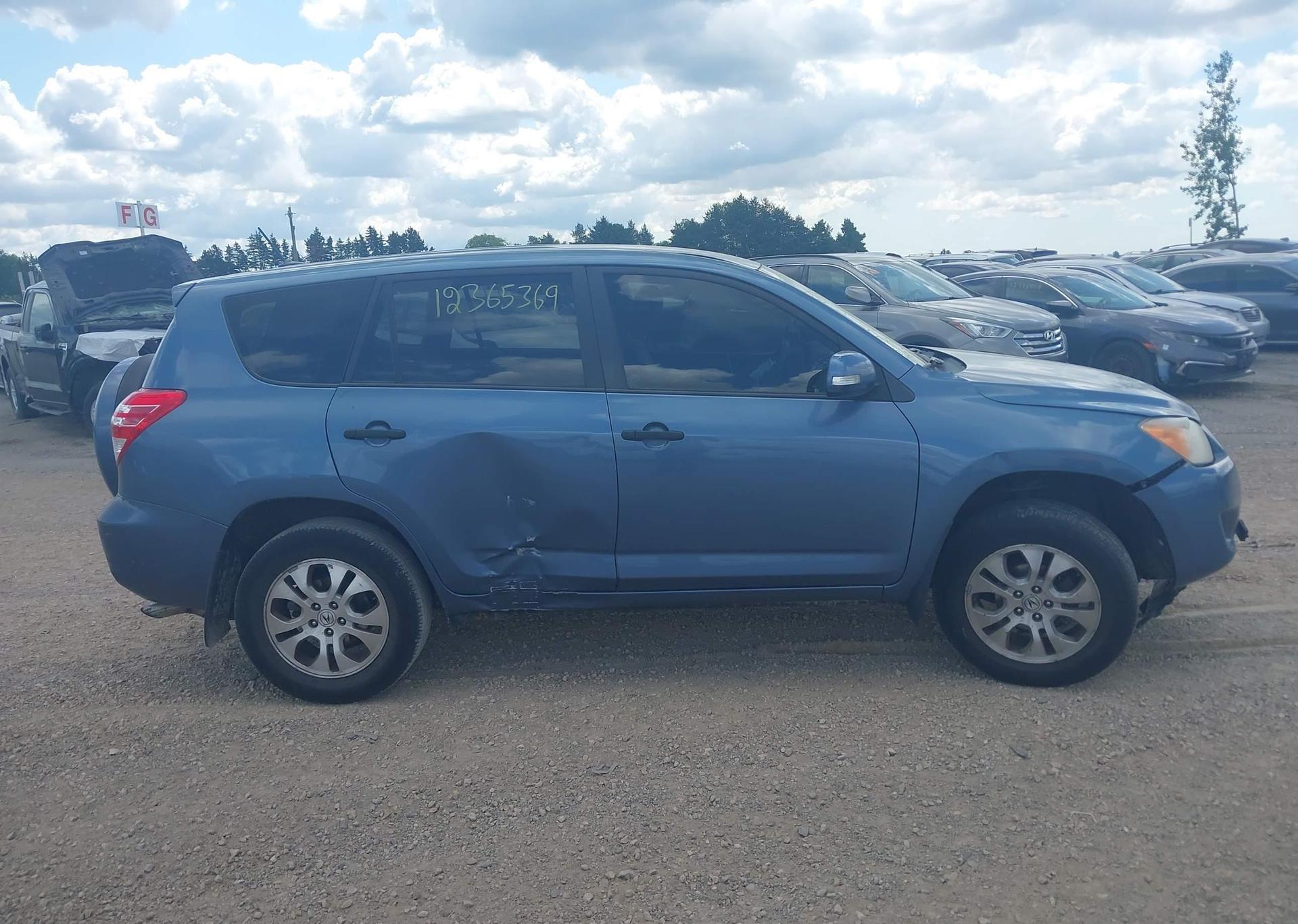 2011 TOYOTA RAV4