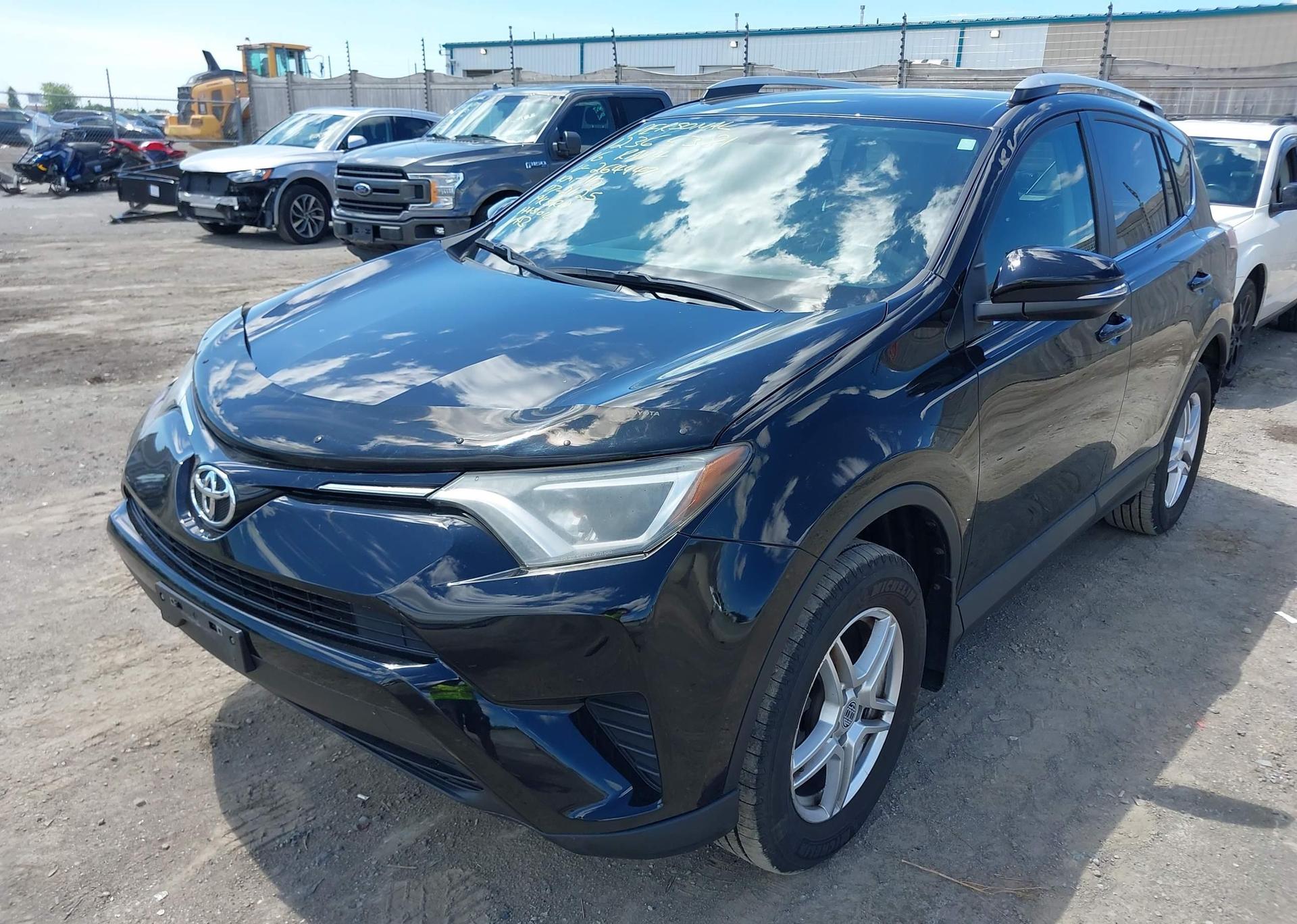 2016 TOYOTA RAV4 LE