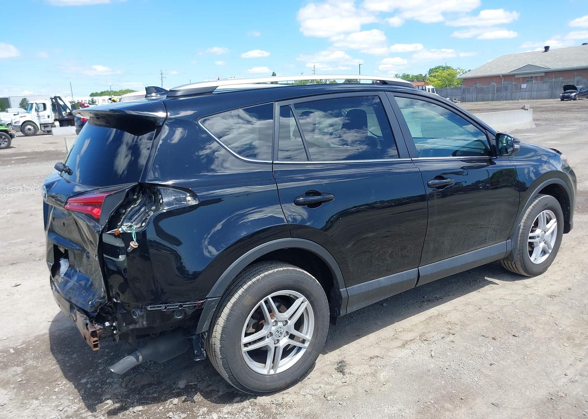 2016 TOYOTA RAV4 LE