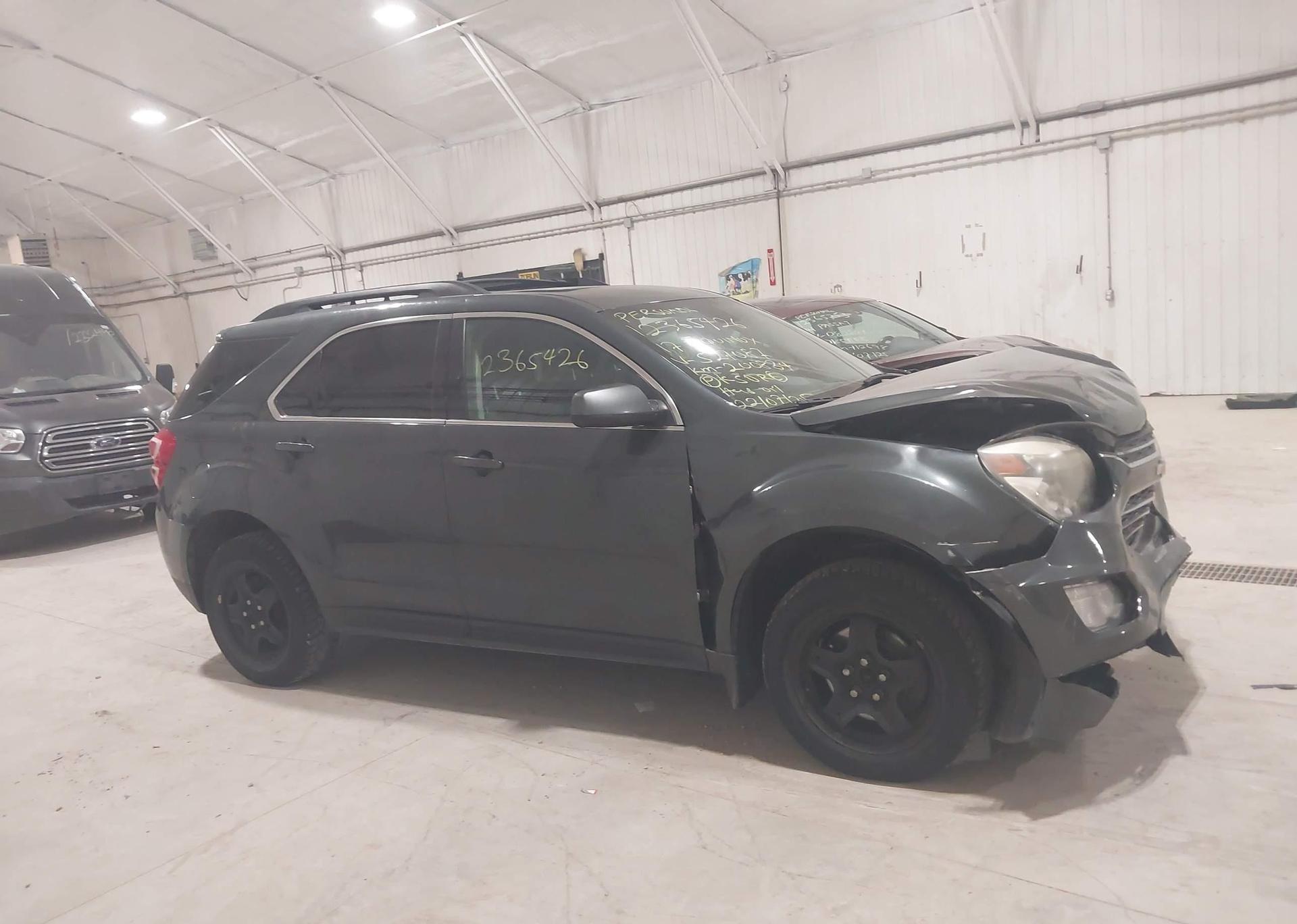 2017 CHEVROLET EQUINOX LT