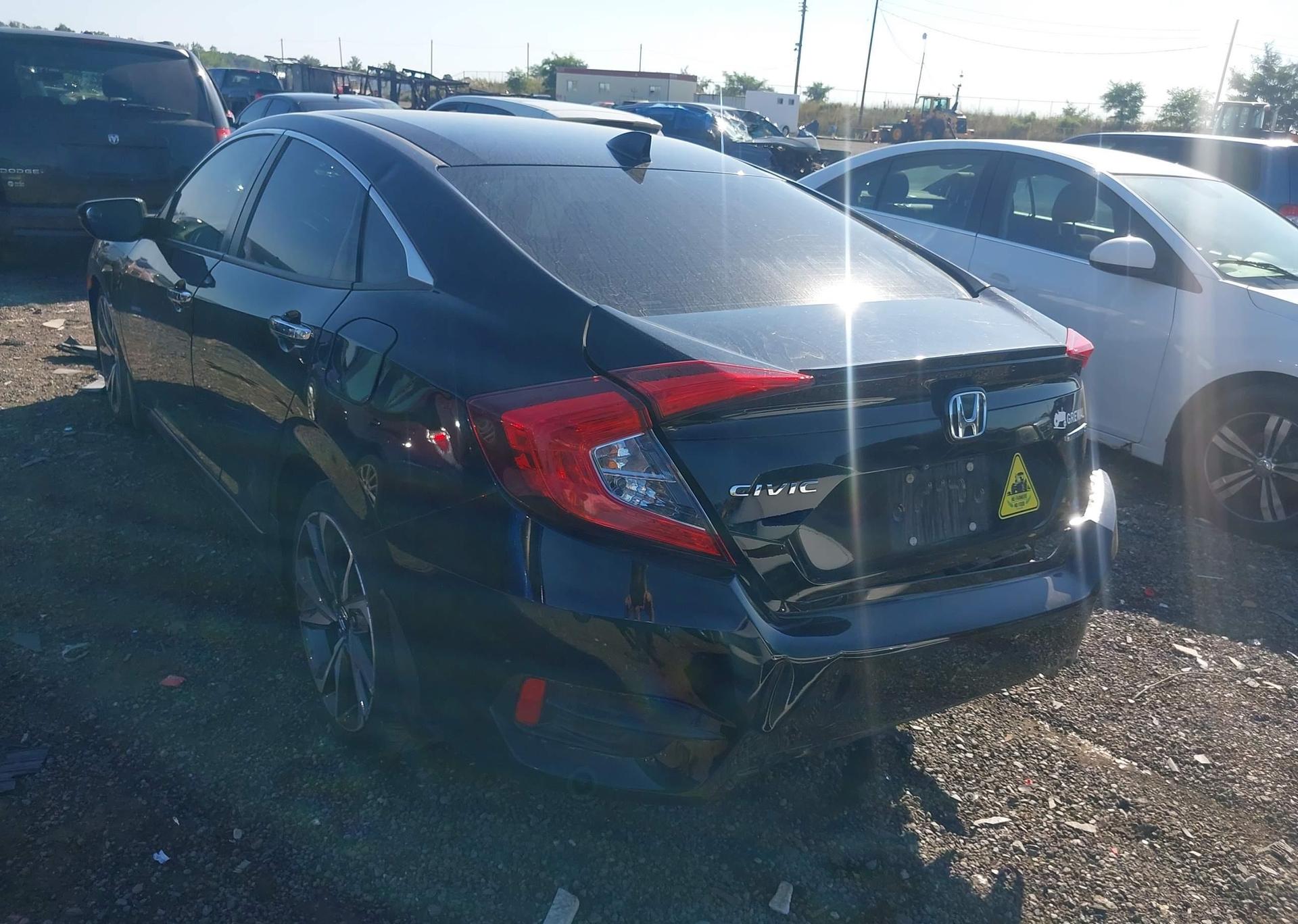 2019 HONDA Civic touring