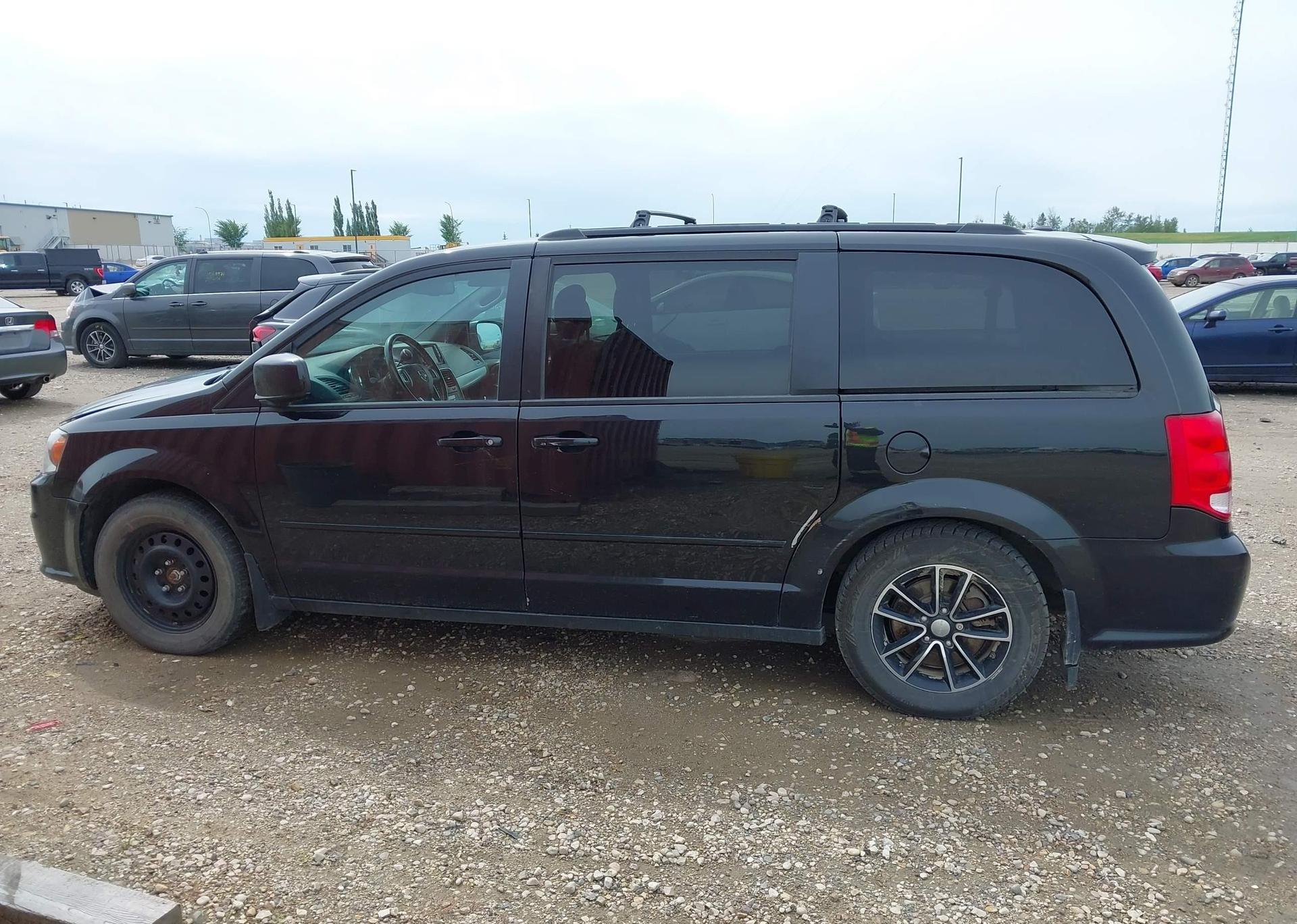 2017 DODGE GRAND CARAVAN GT