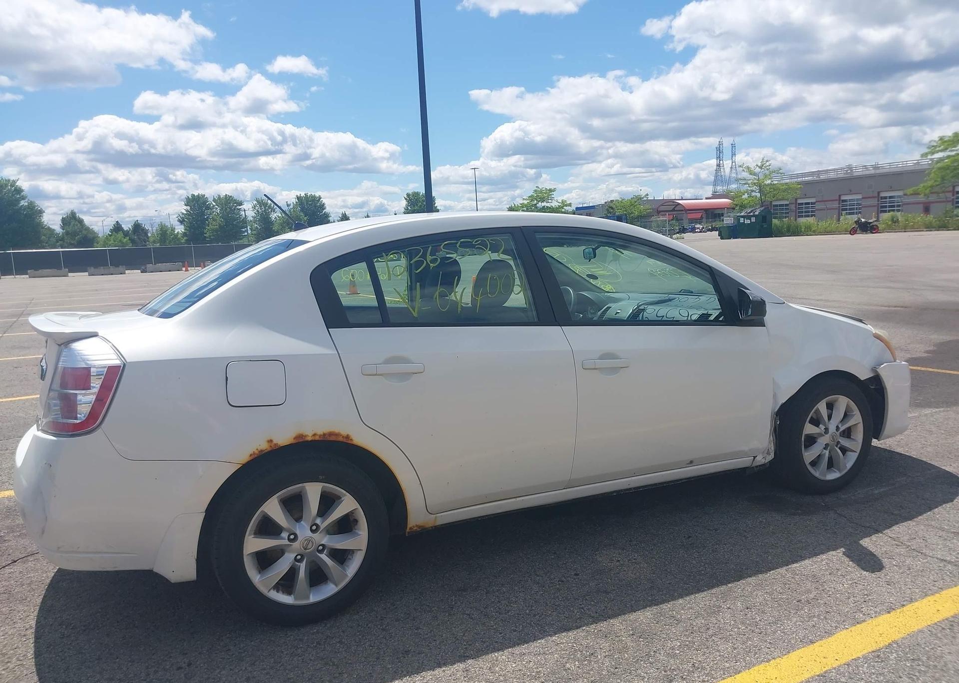 2011 NISSAN SENTRA 2.0