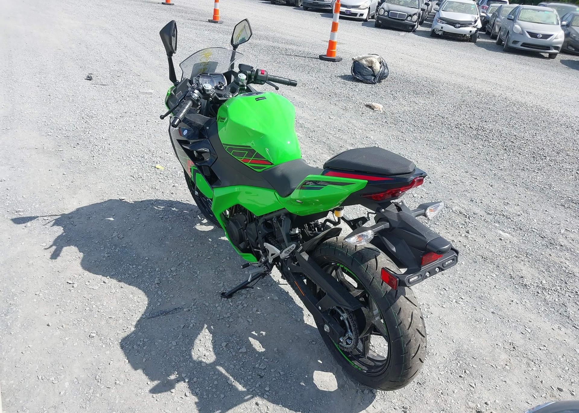 2023 KAWASAKI EX400