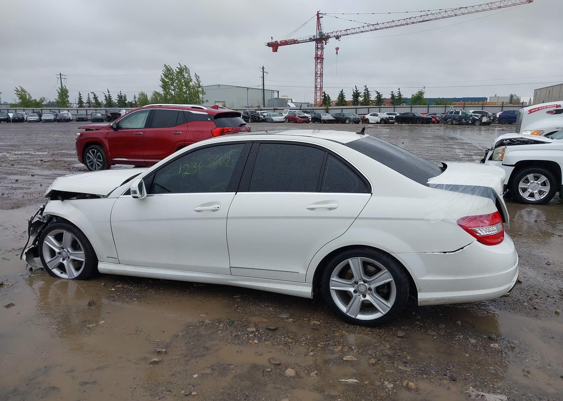 2011 MERCEDES-BENZ C 300 4MATIC