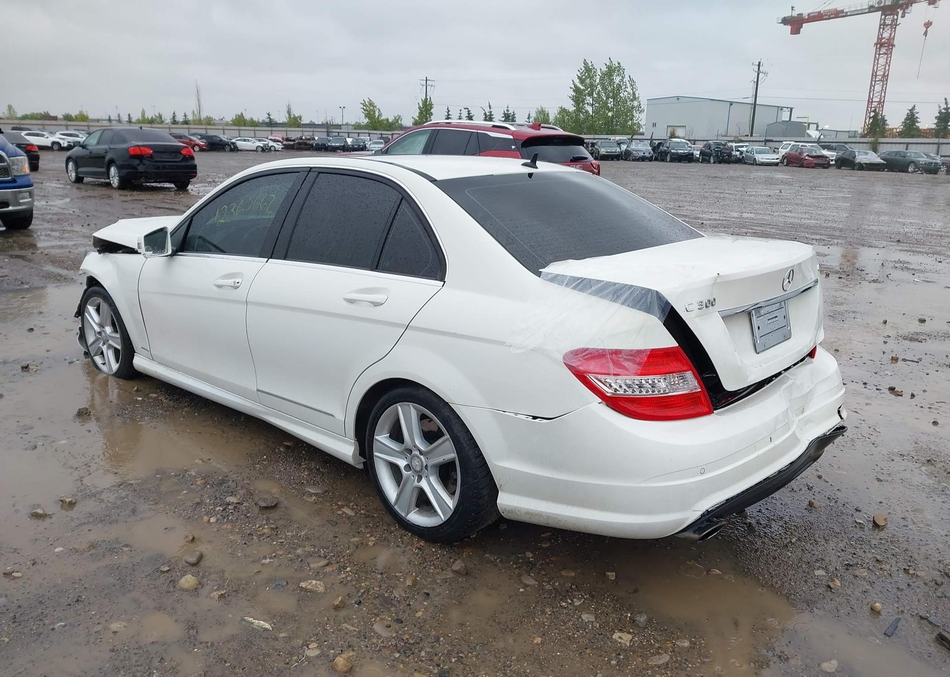 2011 MERCEDES-BENZ C 300 4MATIC