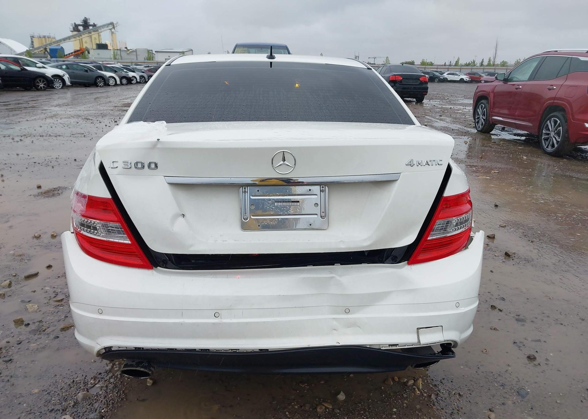 2011 MERCEDES-BENZ C 300 4MATIC