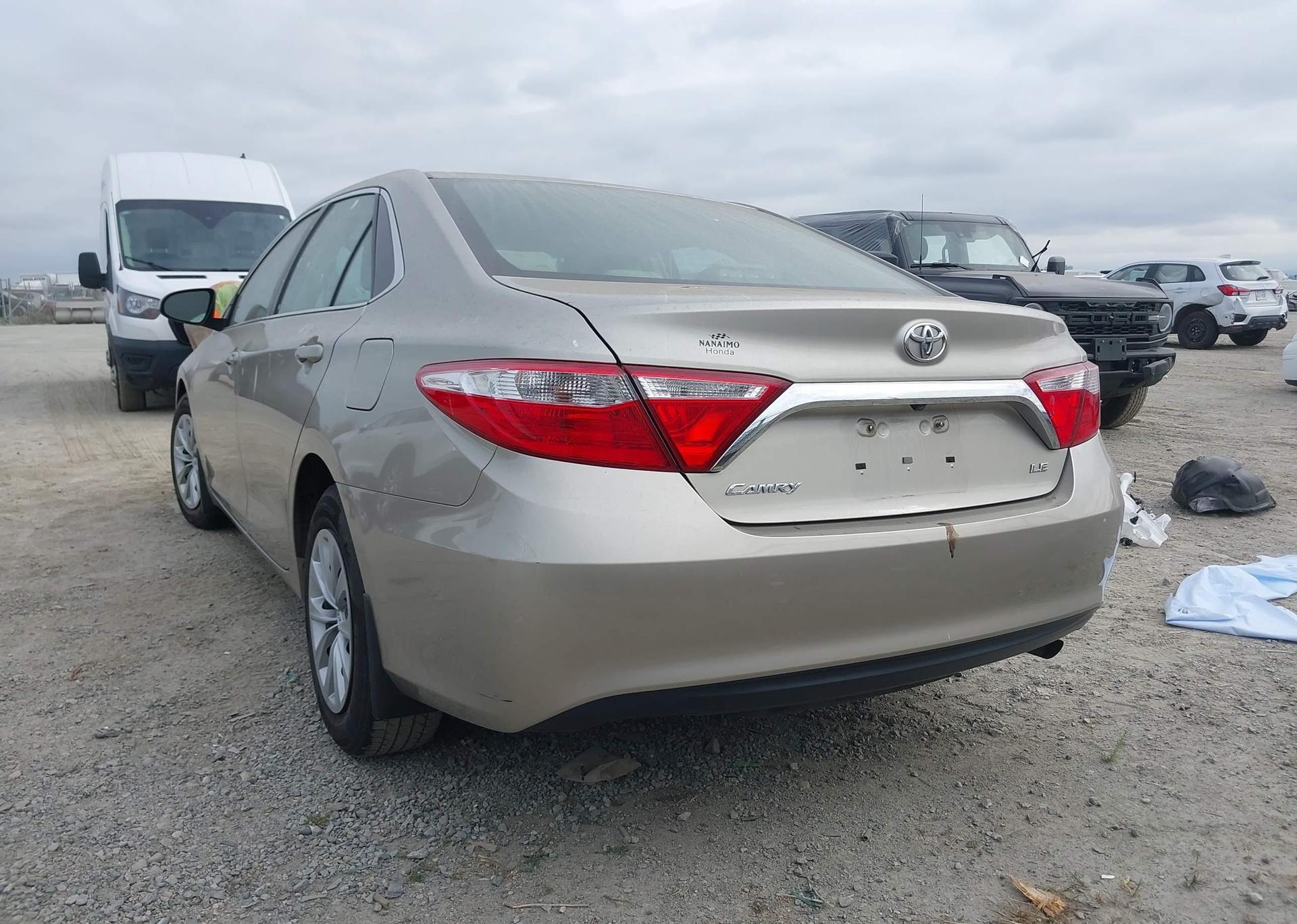 2017 TOYOTA CAMRY LE