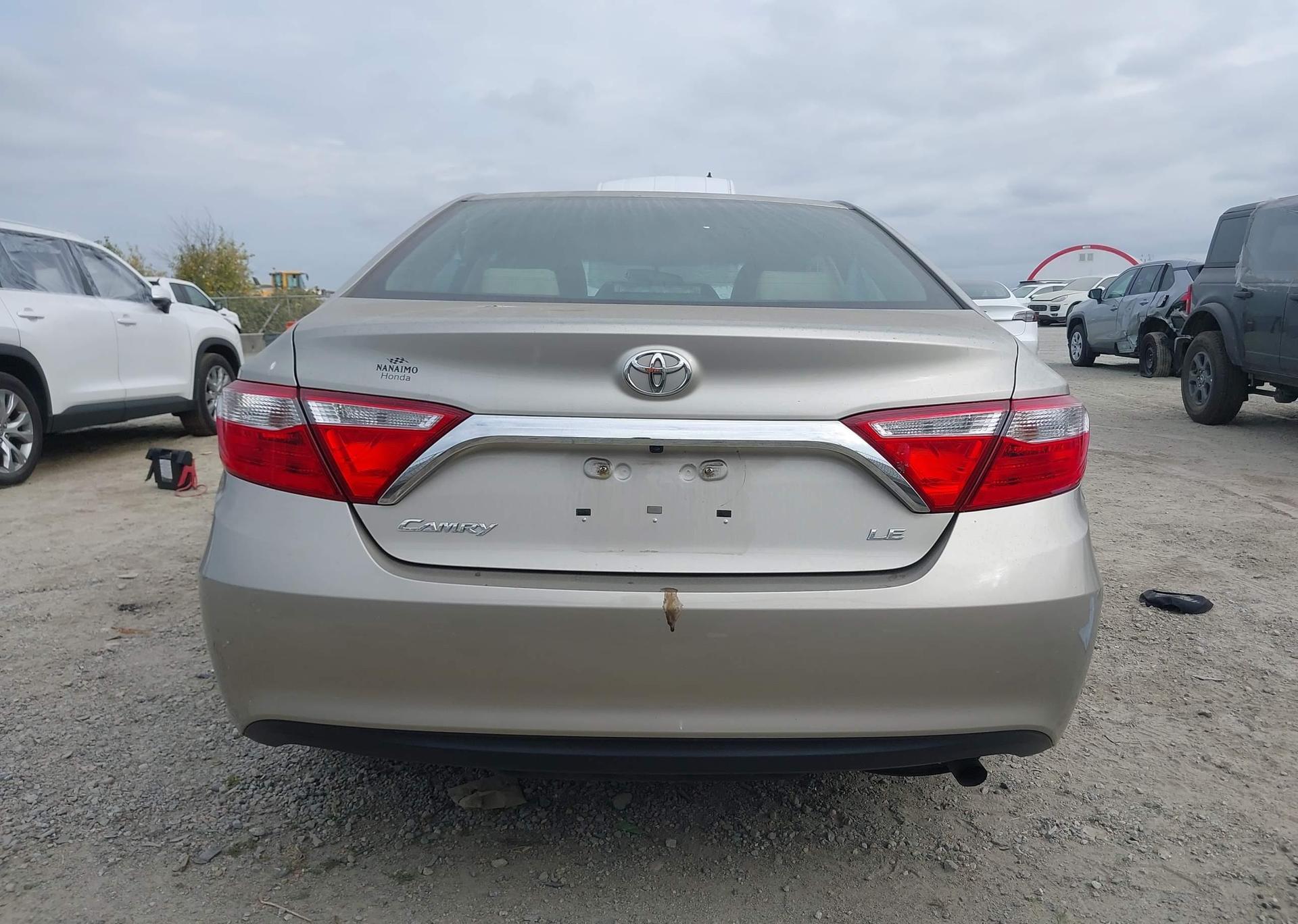 2017 TOYOTA CAMRY LE