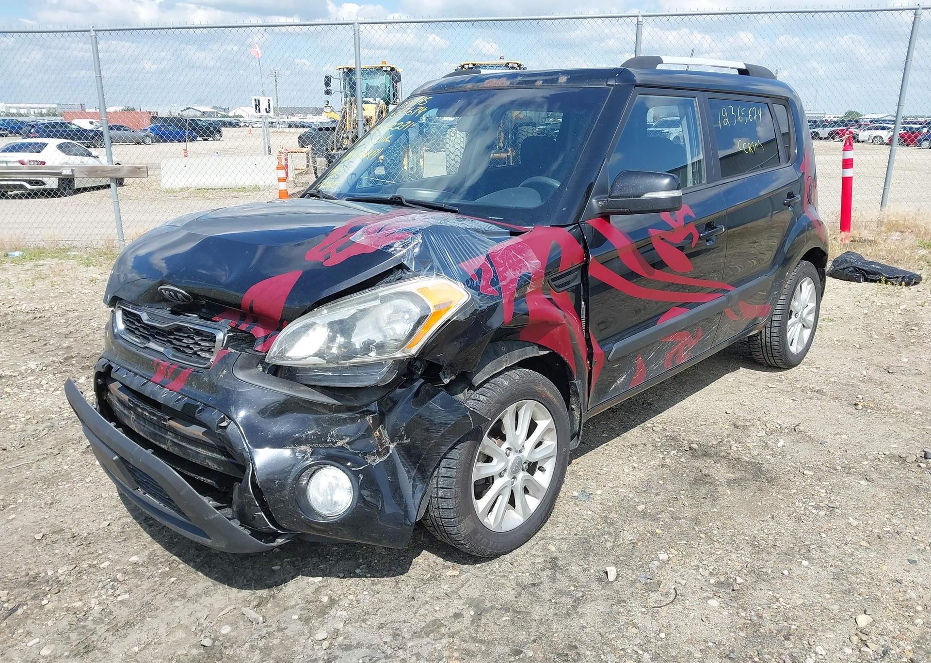 2013 KIA SOUL +
