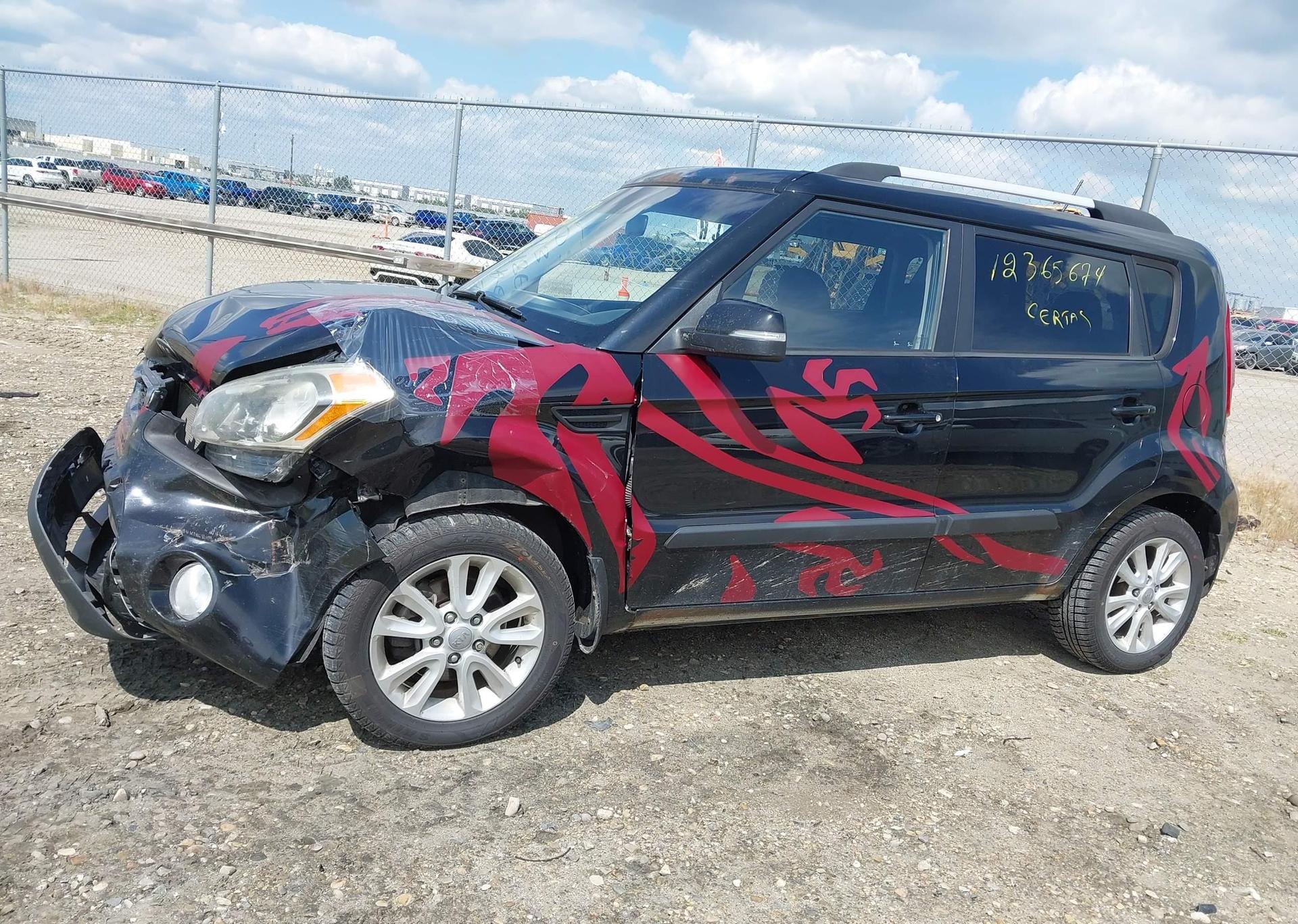 2013 KIA SOUL +