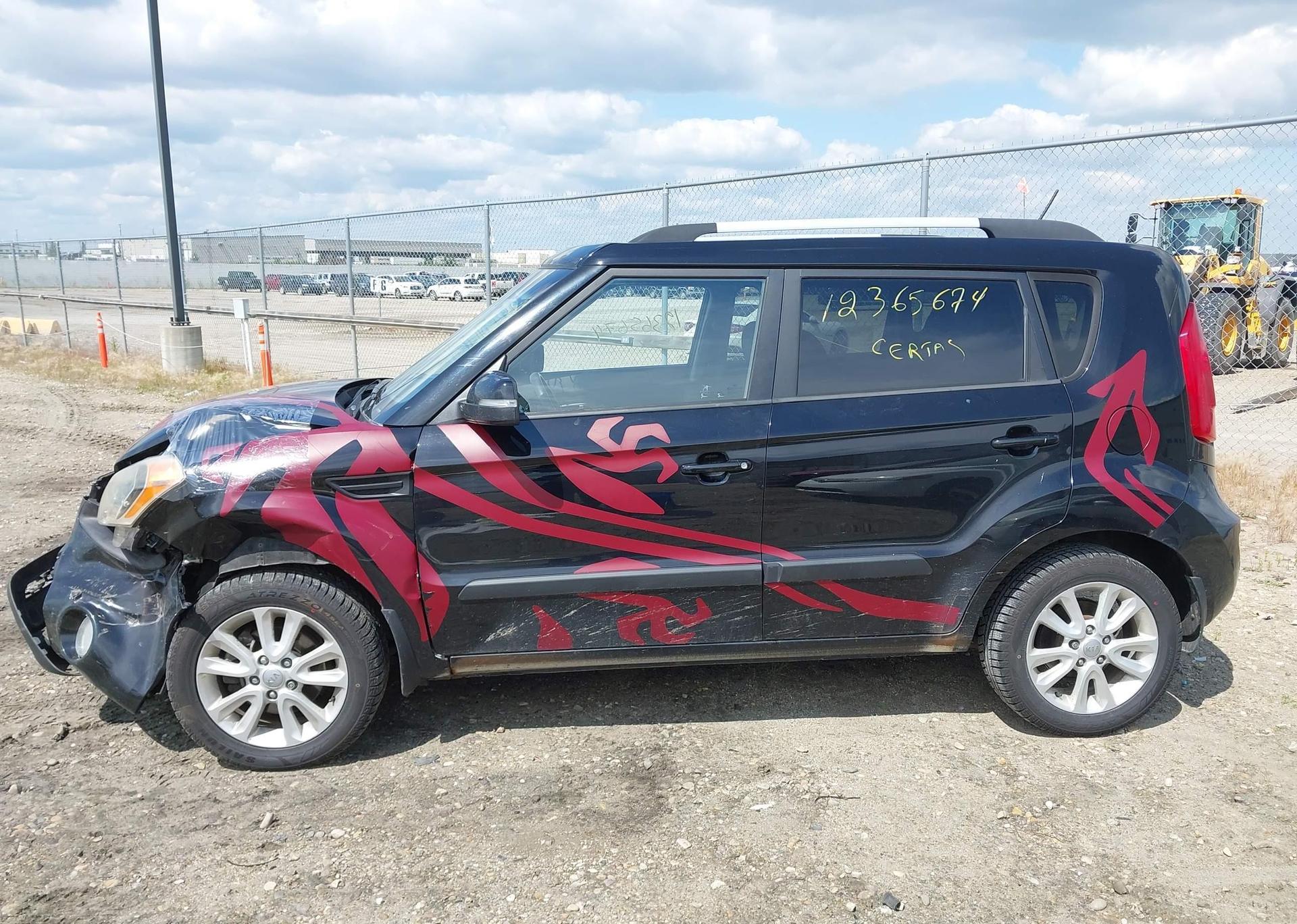 2013 KIA SOUL +