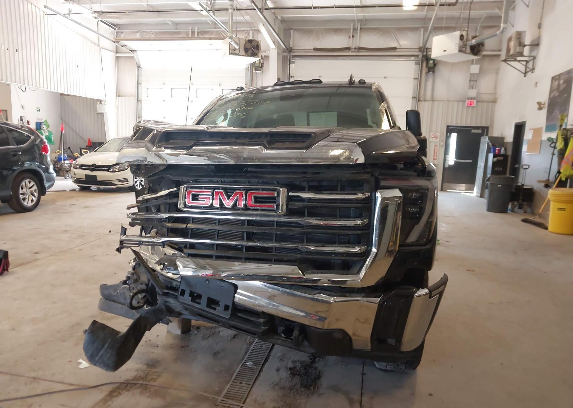 2025 GMC SIERRA K2500 SLE