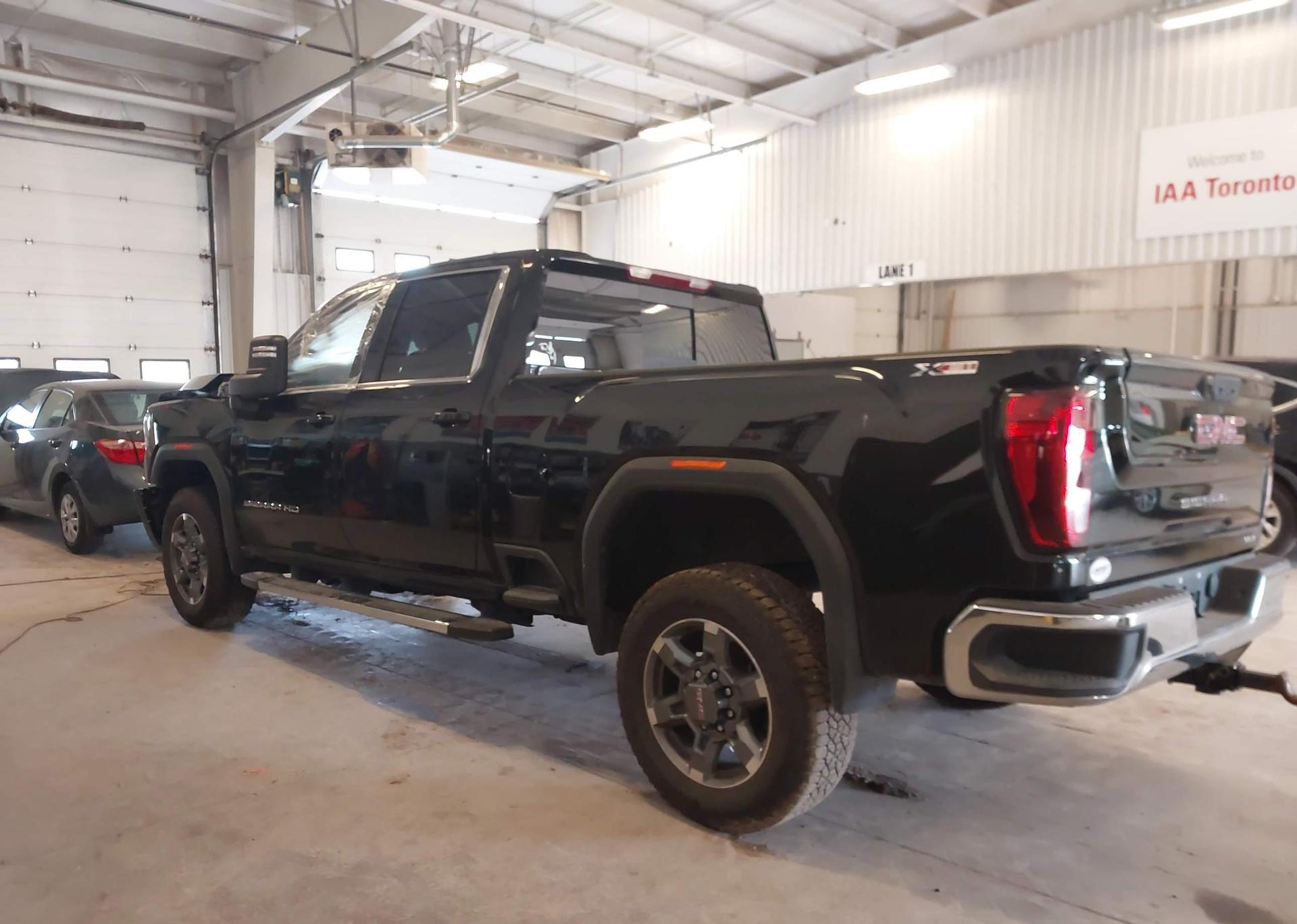 2025 GMC SIERRA K2500 SLE