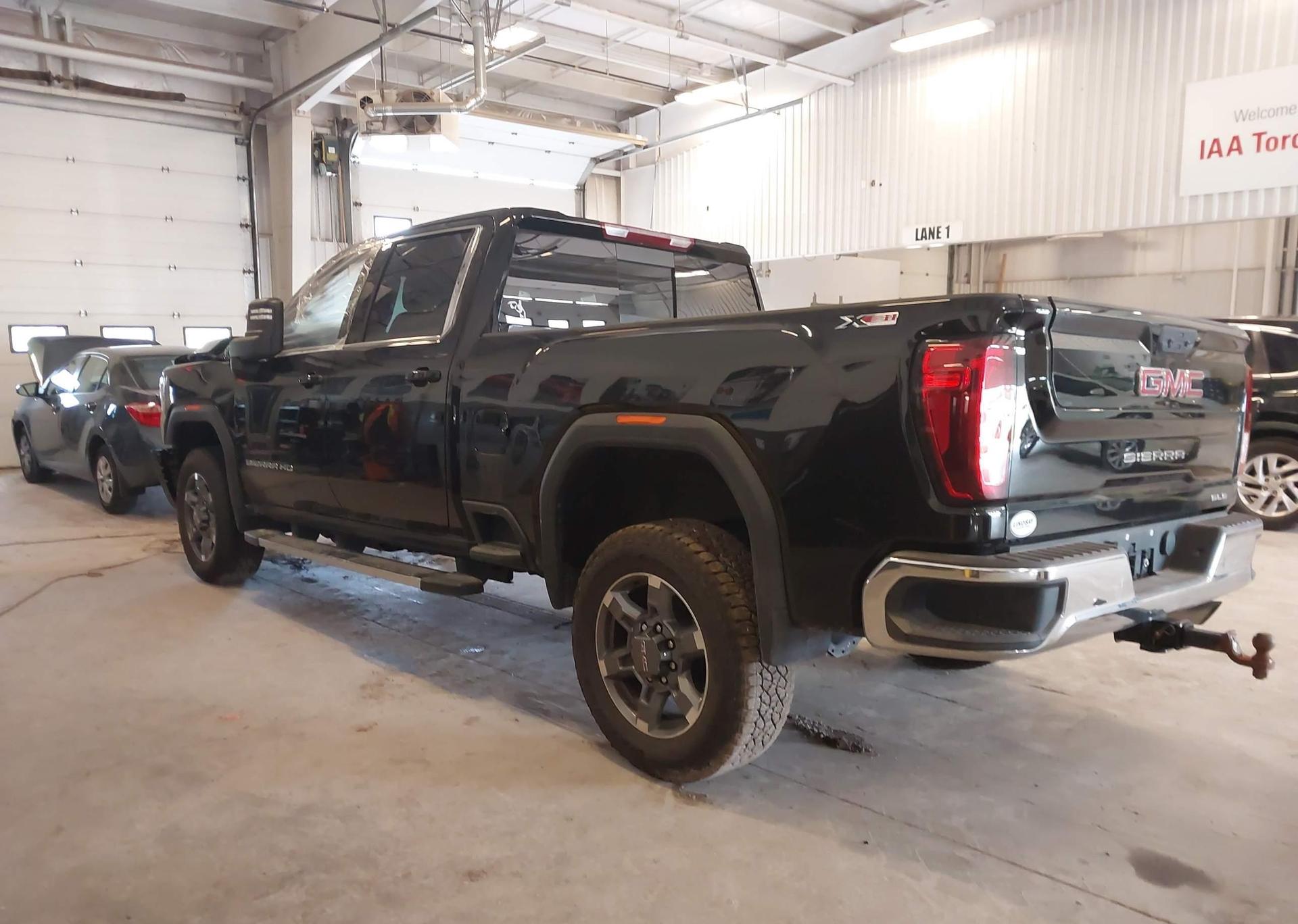 2025 GMC SIERRA K2500 SLE
