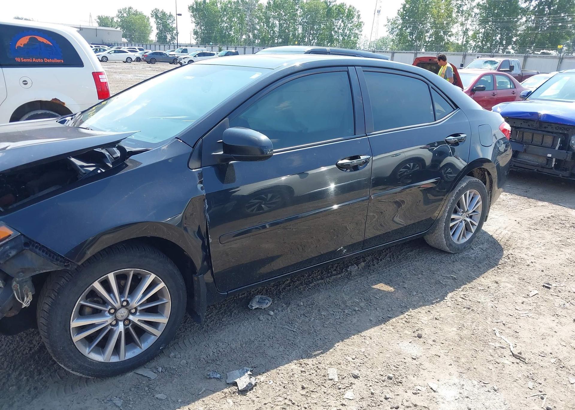 2014 TOYOTA COROLLA LE