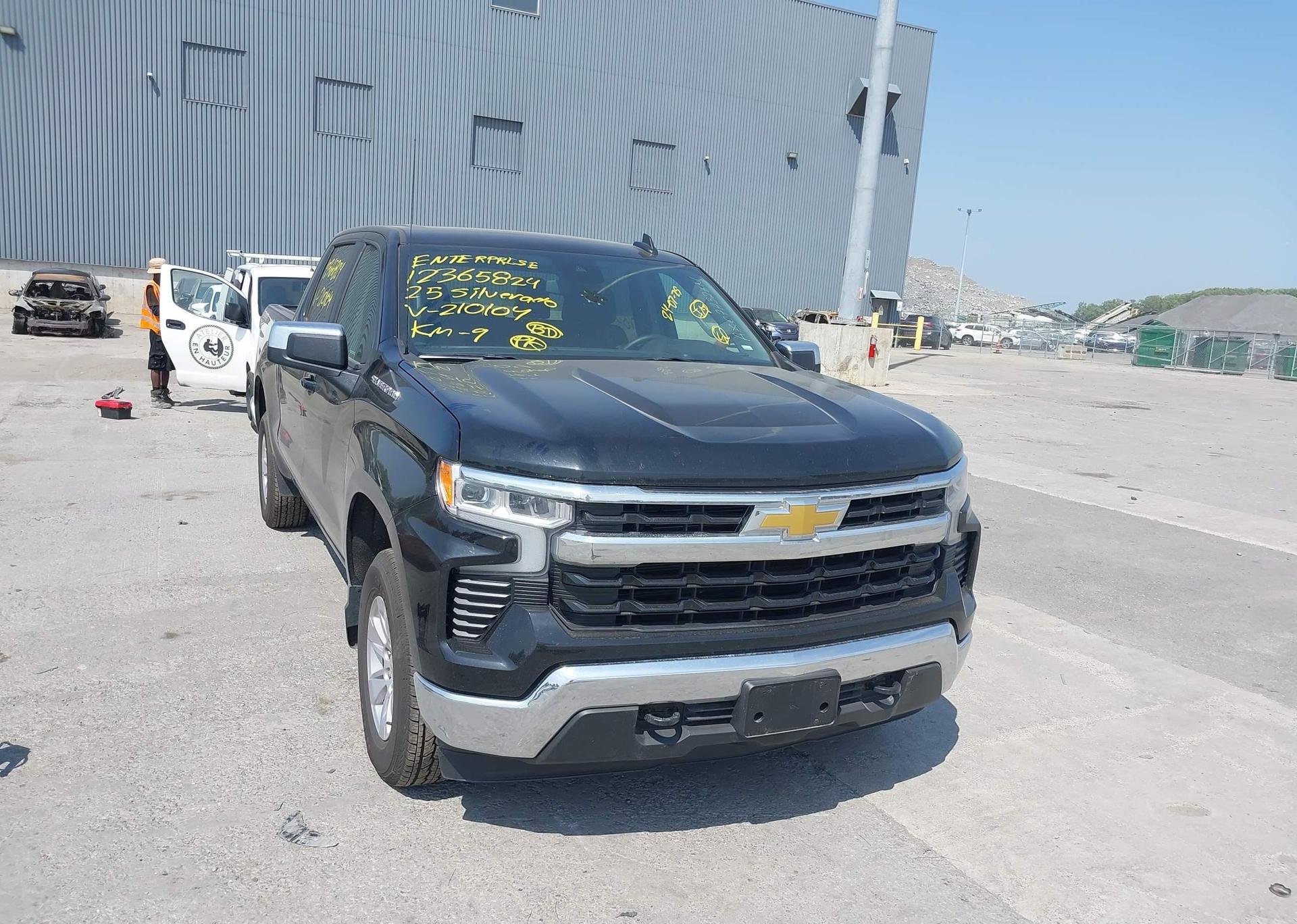 2025 CHEVROLET SILVERADO K1500 LT