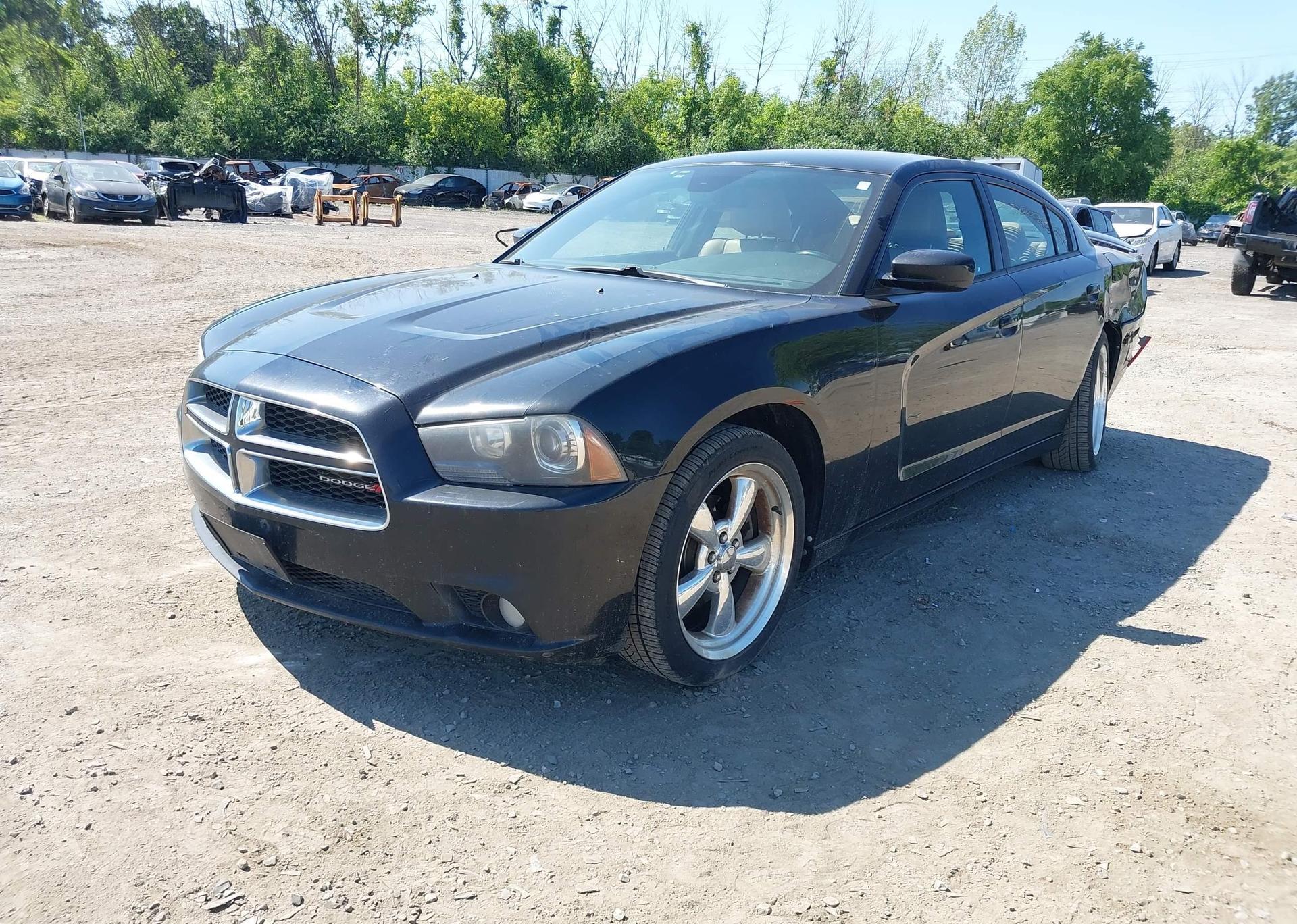 2013 DODGE CHARGER SXT
