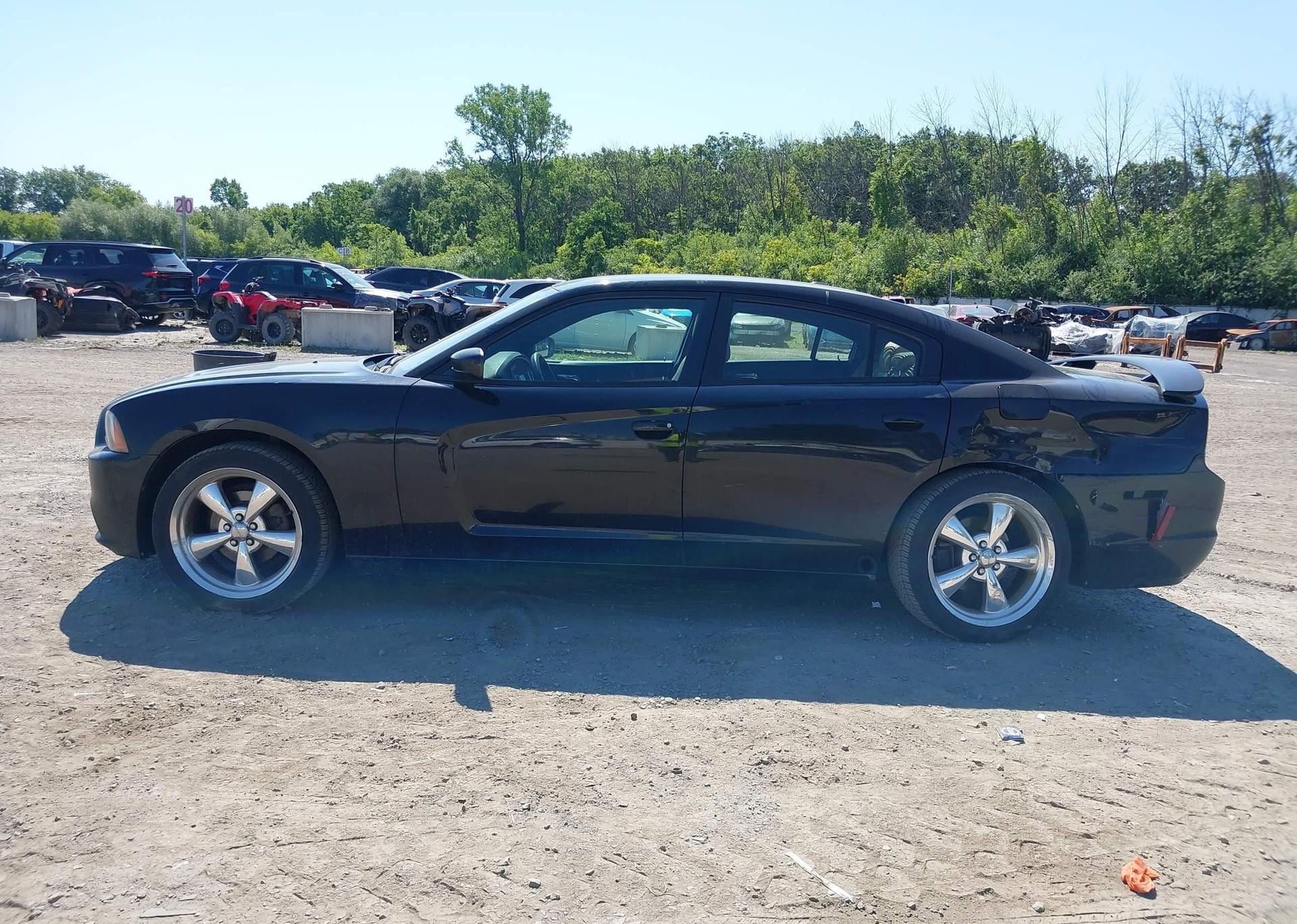 2013 DODGE CHARGER SXT