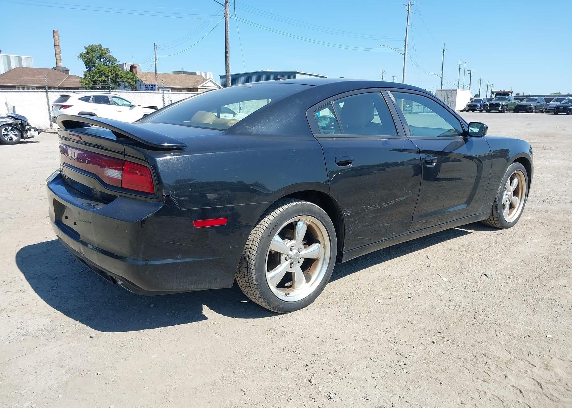 2013 DODGE CHARGER SXT