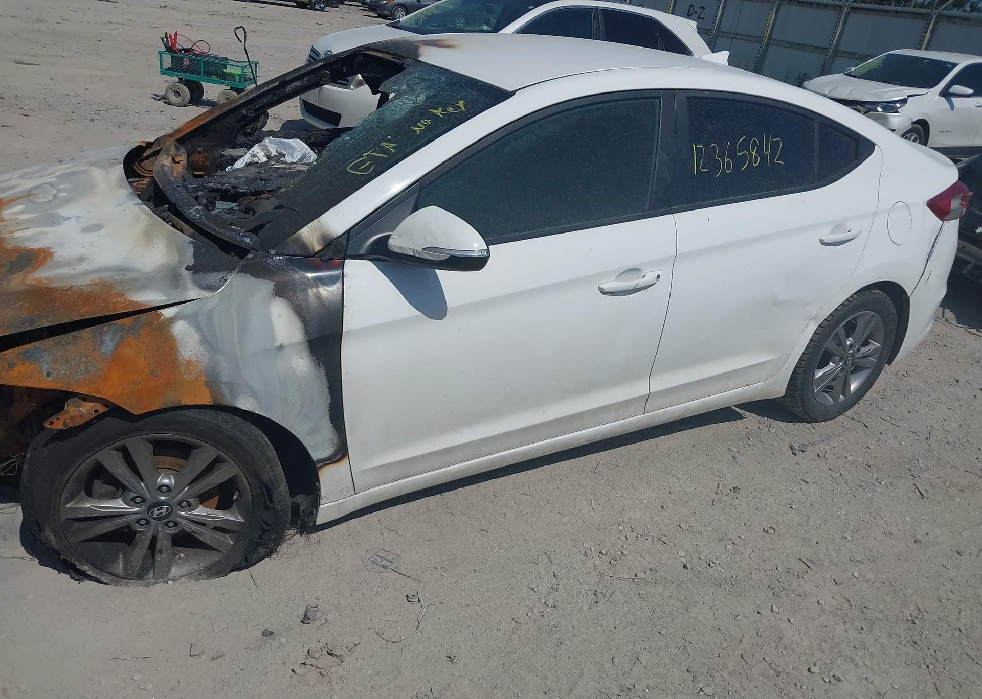 2017 HYUNDAI ELANTRA