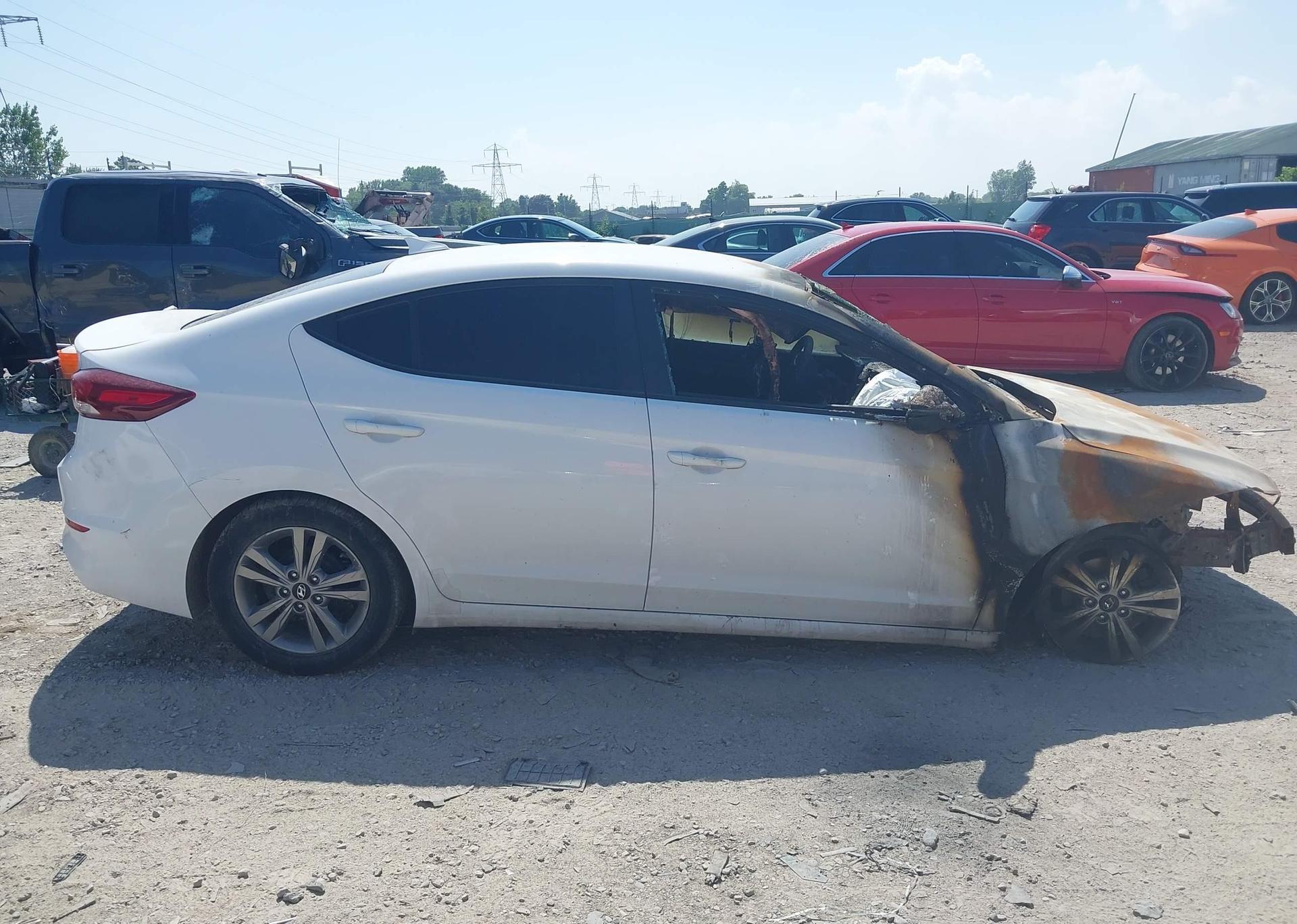2017 HYUNDAI ELANTRA