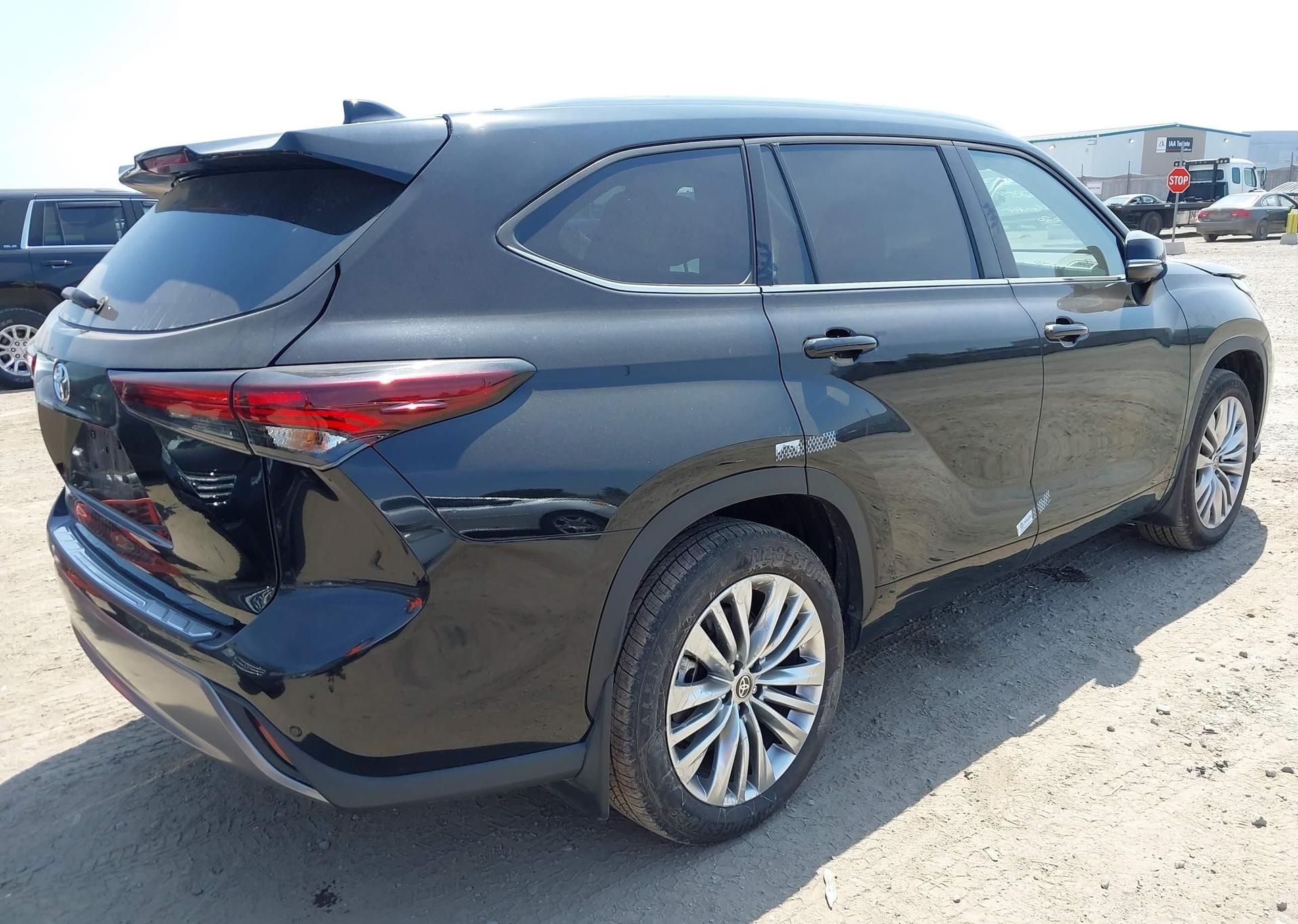 2024 TOYOTA HIGHLANDER
