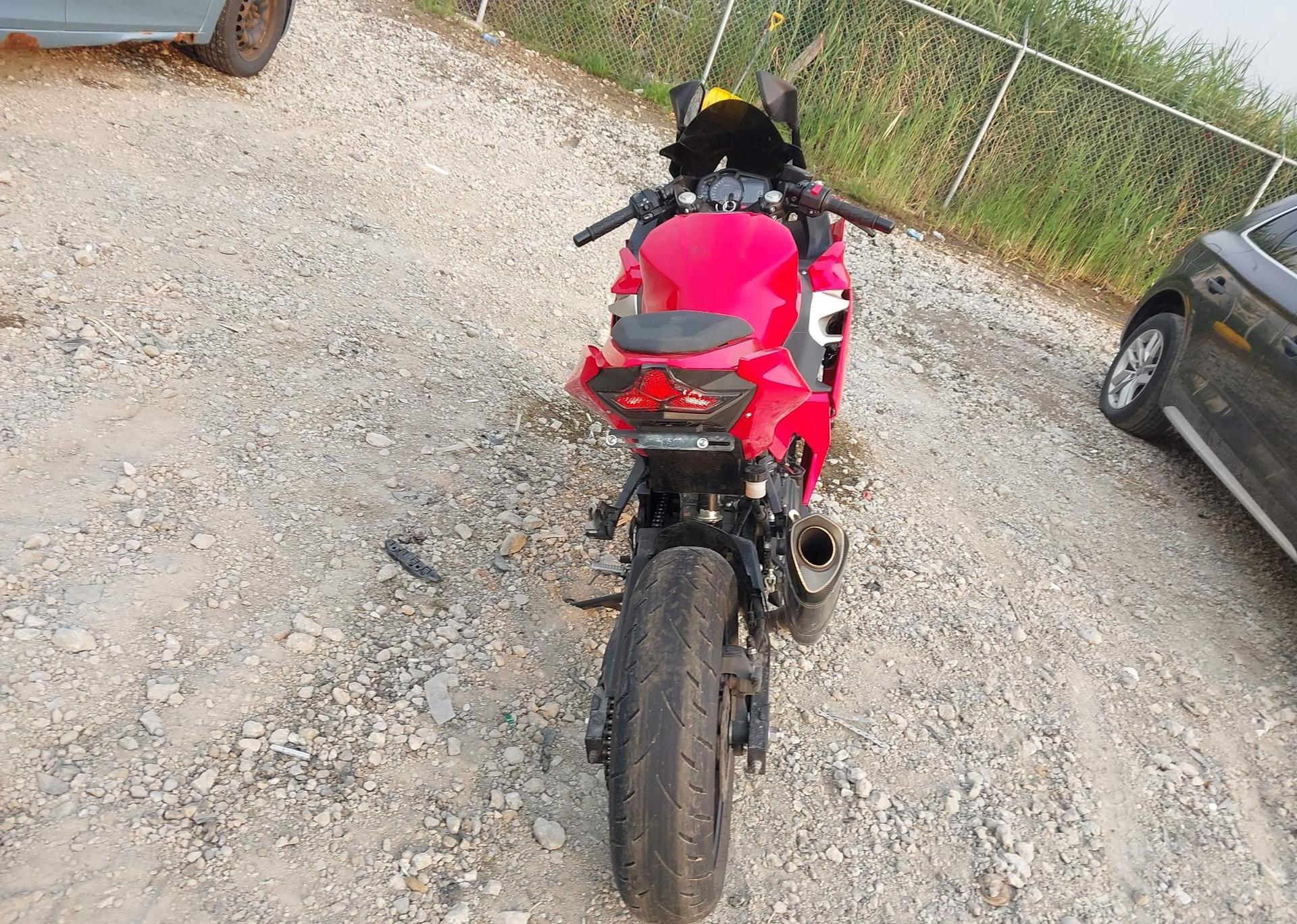 2018 KAWASAKI EX400