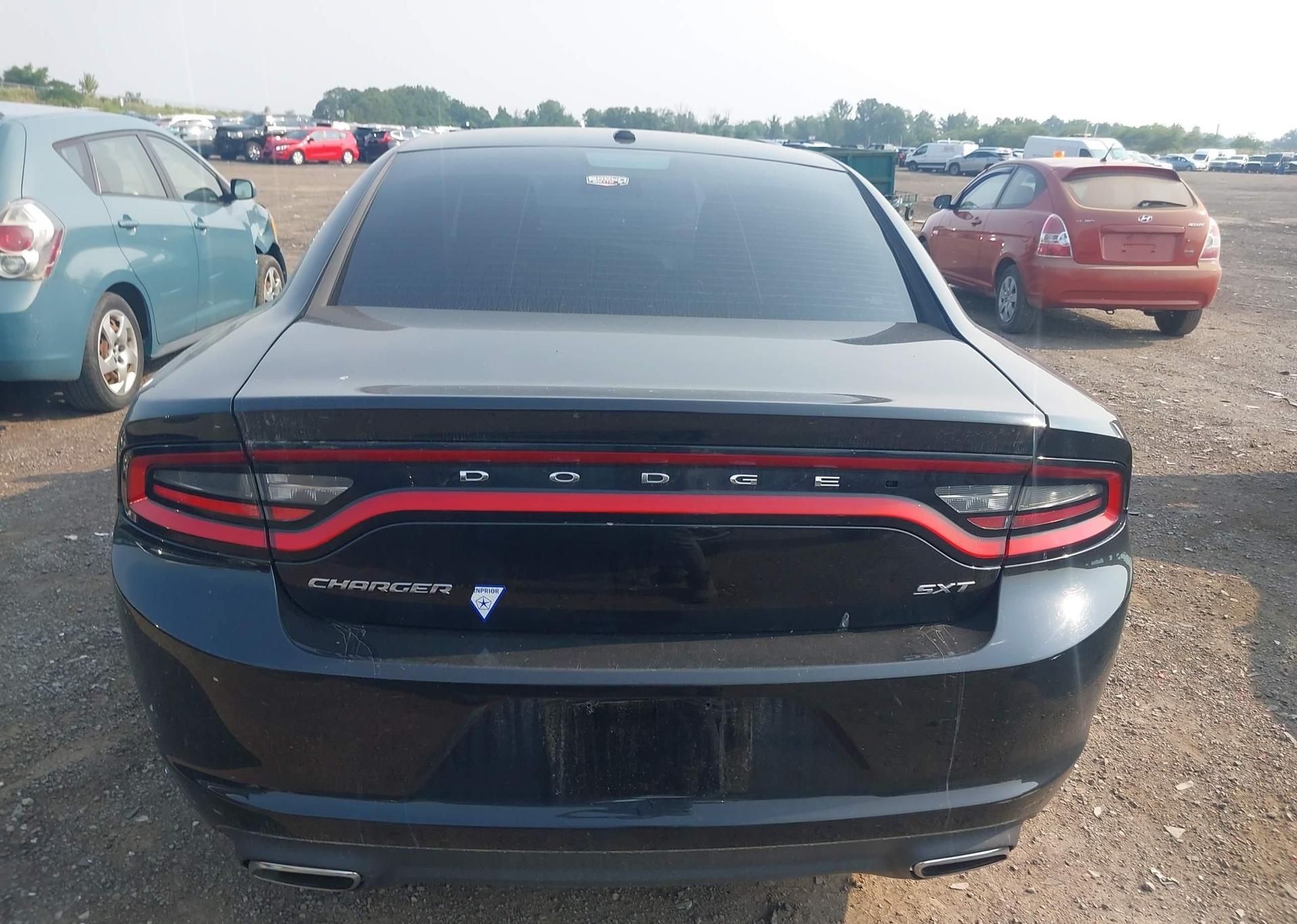 2016 DODGE CHARGER SXT
