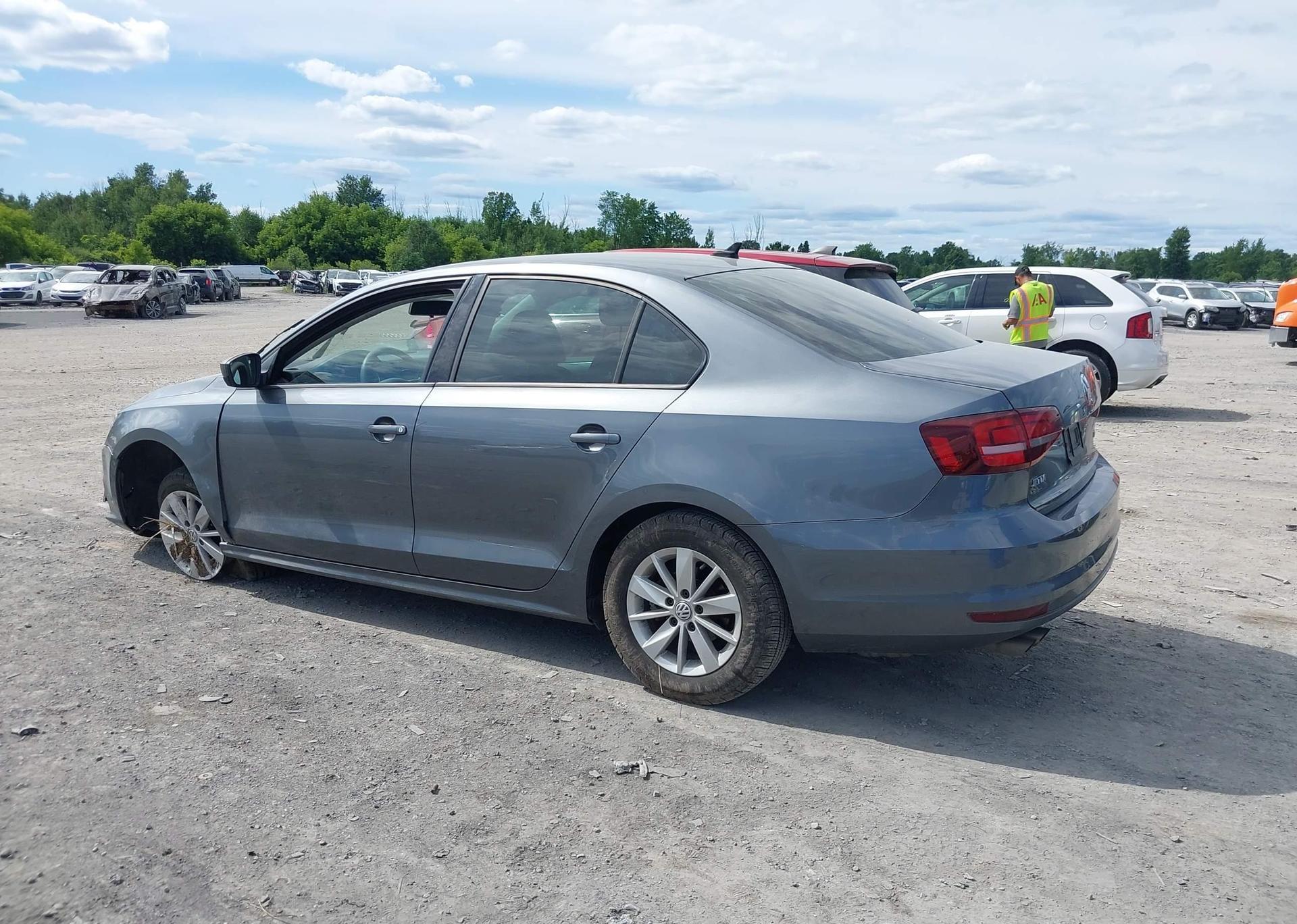 2017 VOLKSWAGEN JETTA