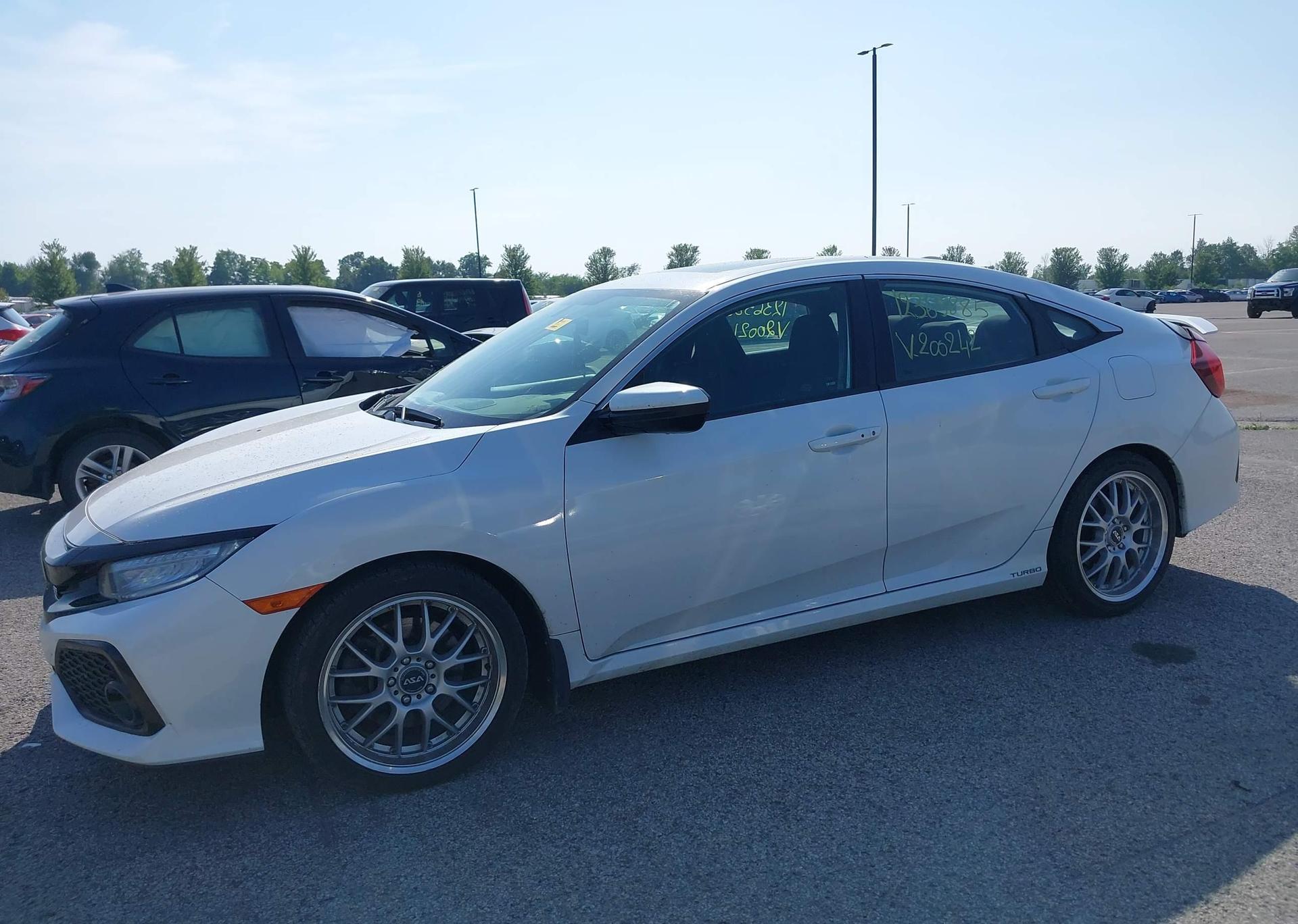 2018 HONDA CIVIC