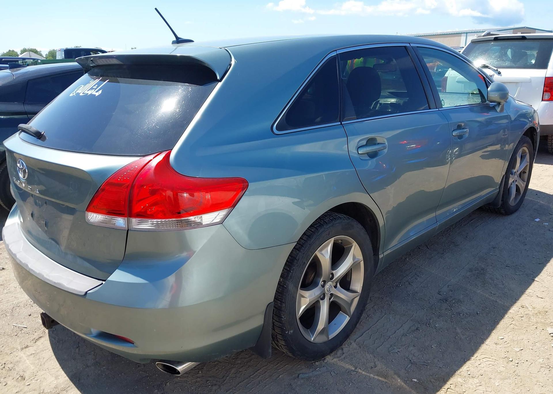 2010 TOYOTA VENZA BASE V6