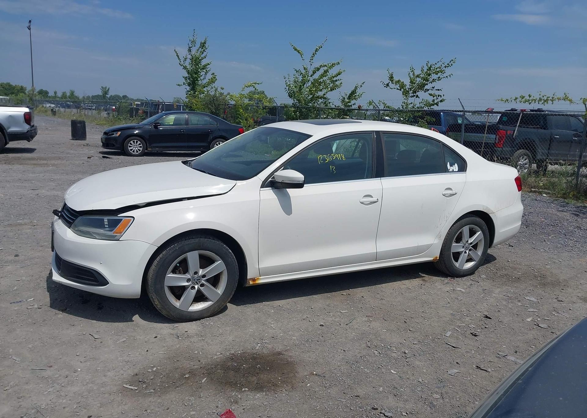 2013 VOLKSWAGEN JETTA