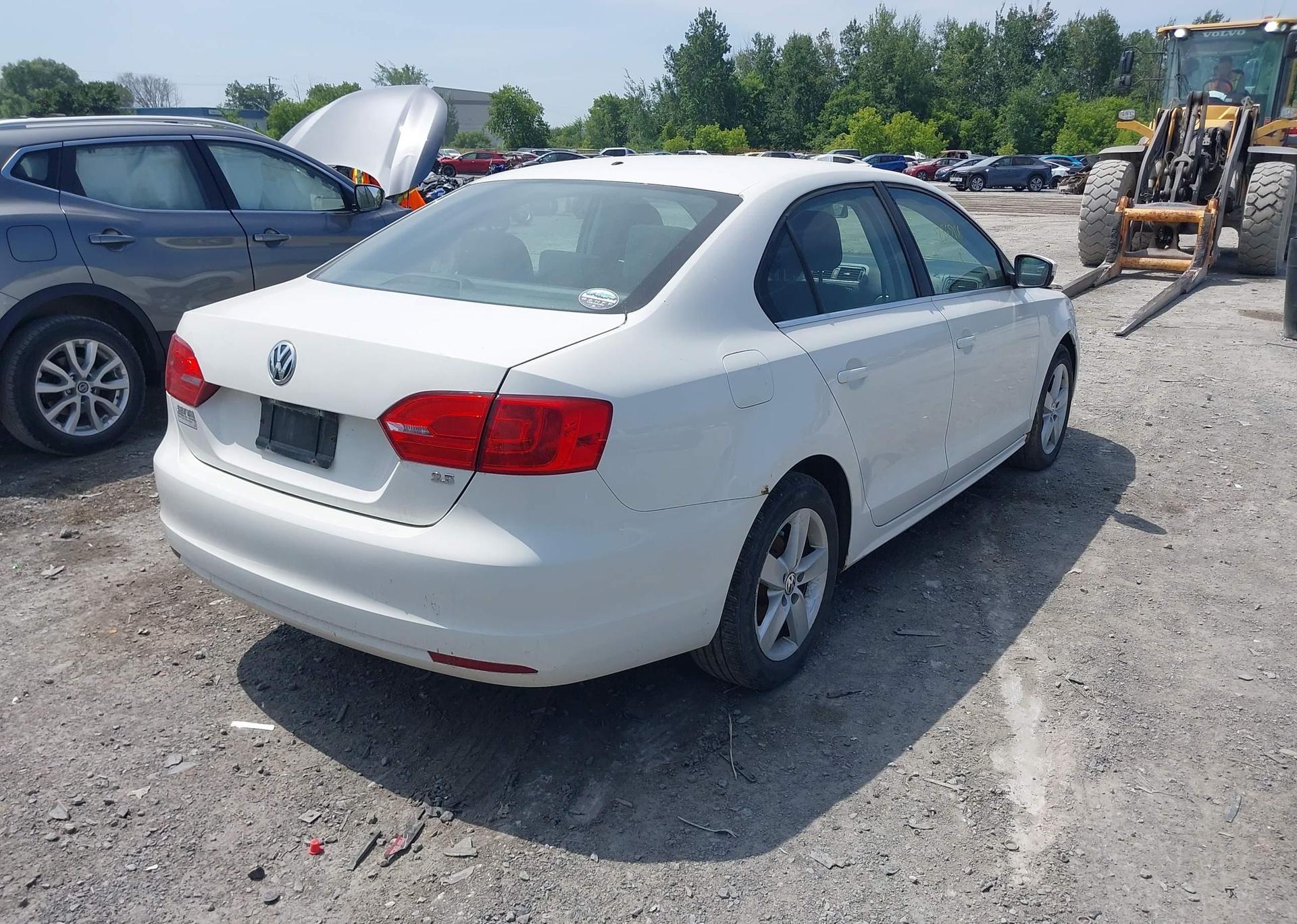2013 VOLKSWAGEN JETTA