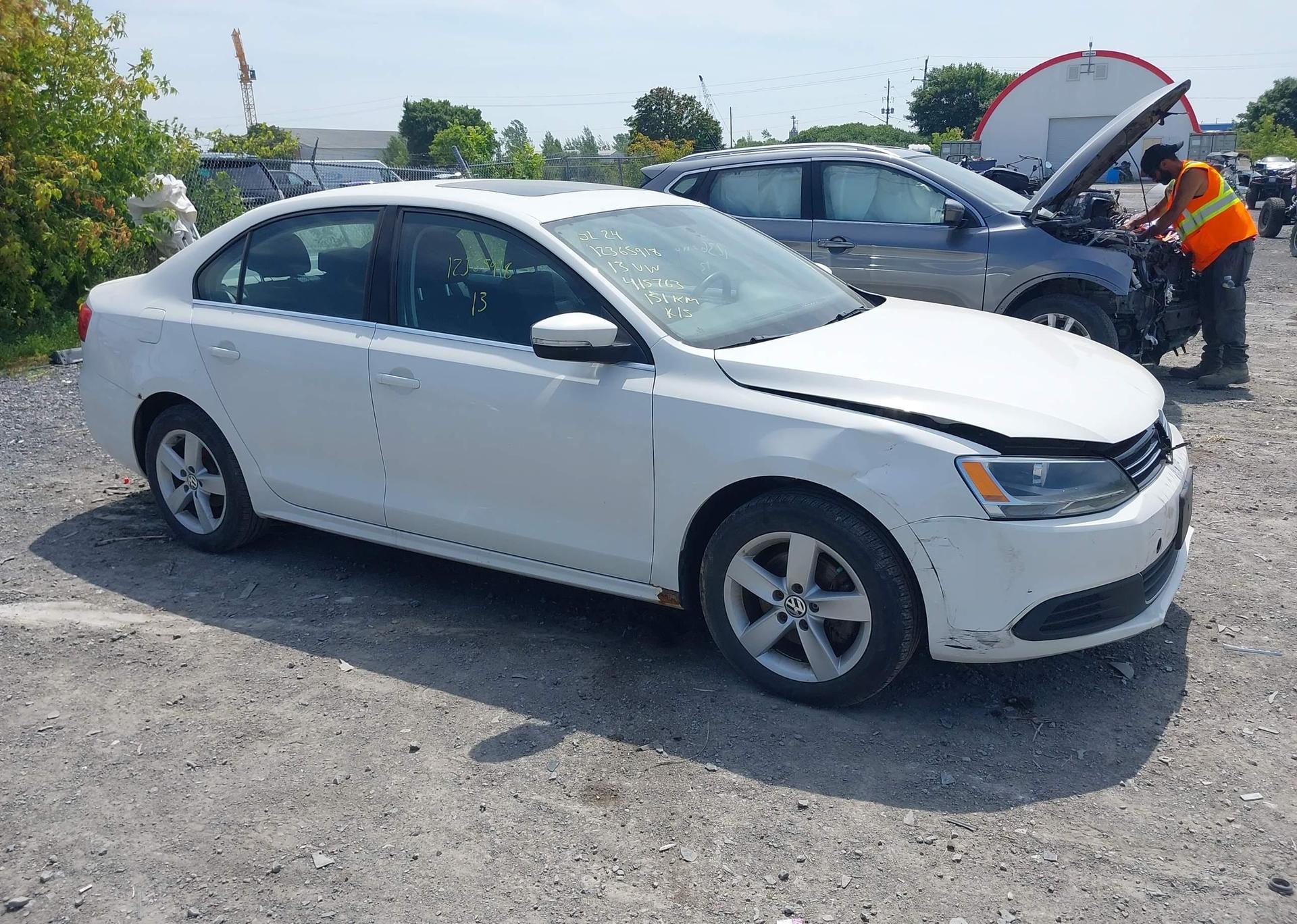 2013 VOLKSWAGEN JETTA