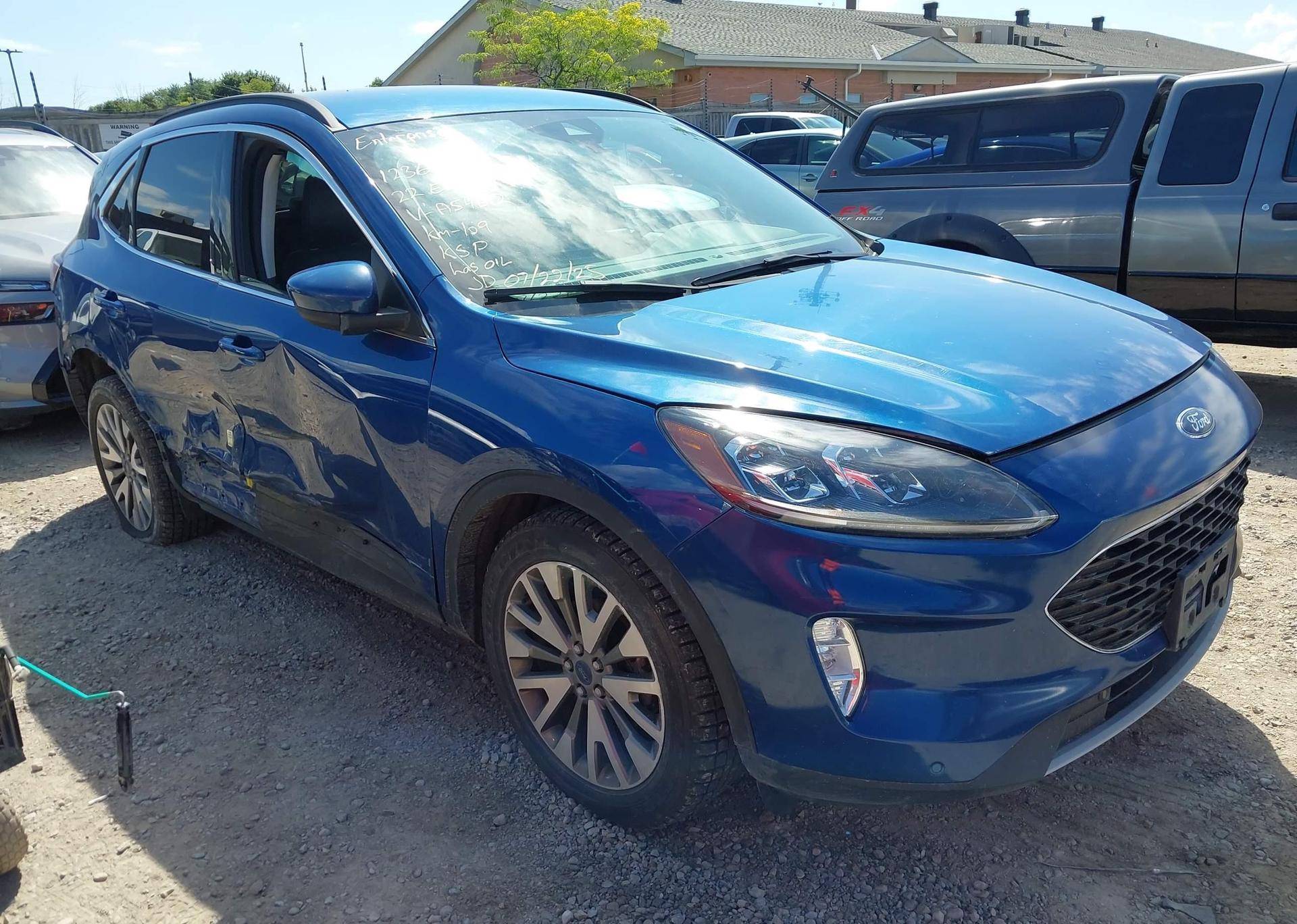 2022 FORD ESCAPE TITANIUM