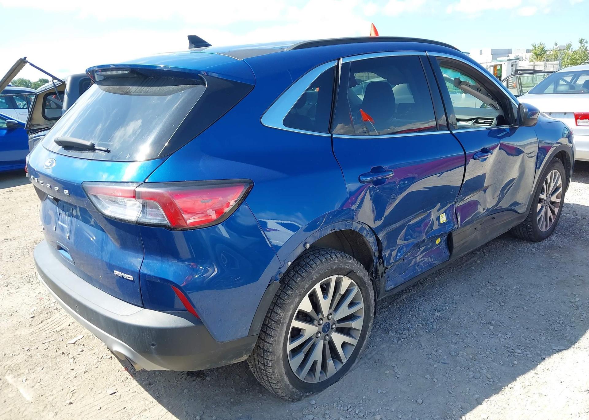 2022 FORD ESCAPE TITANIUM