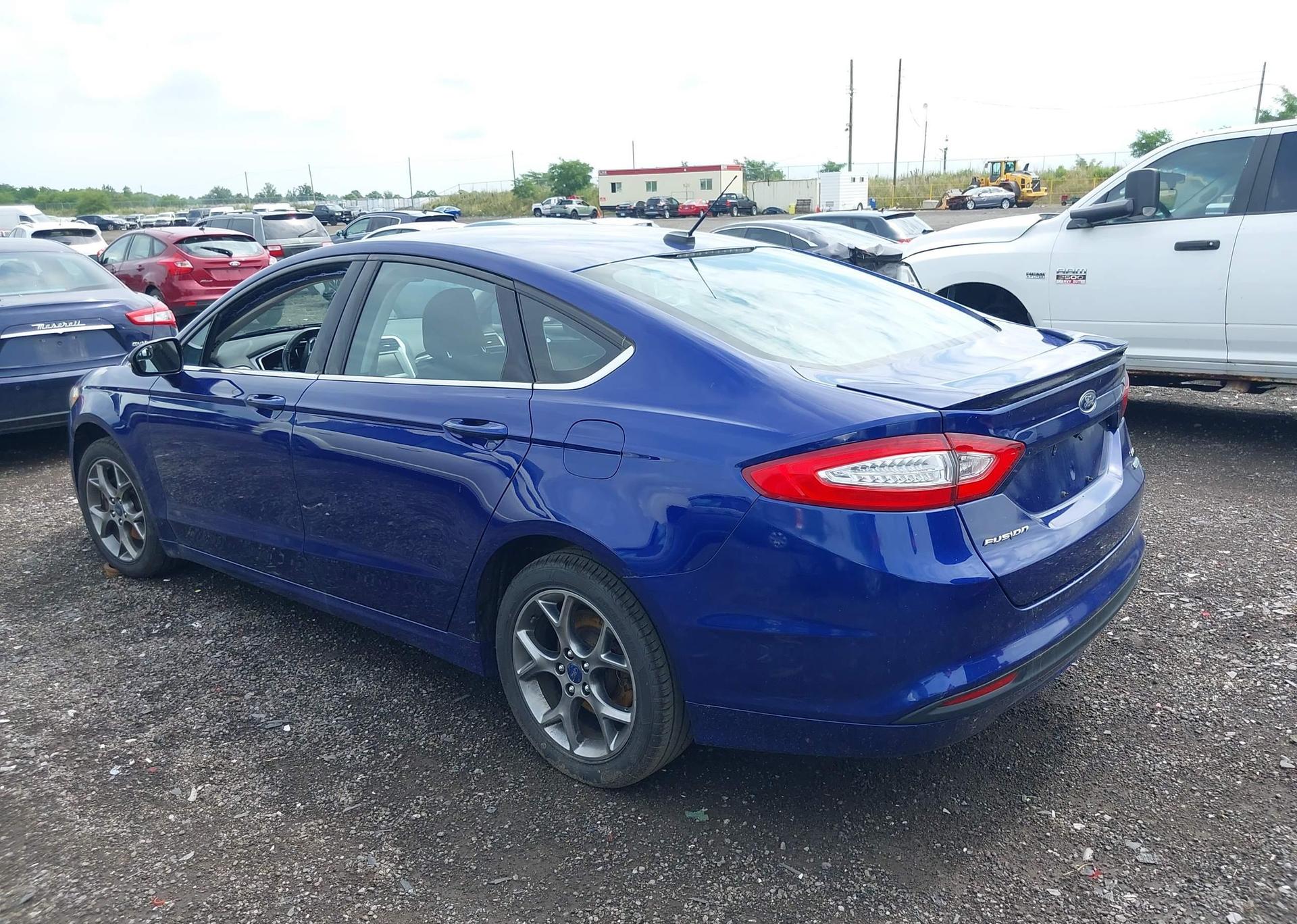 2013 FORD FUSION SE