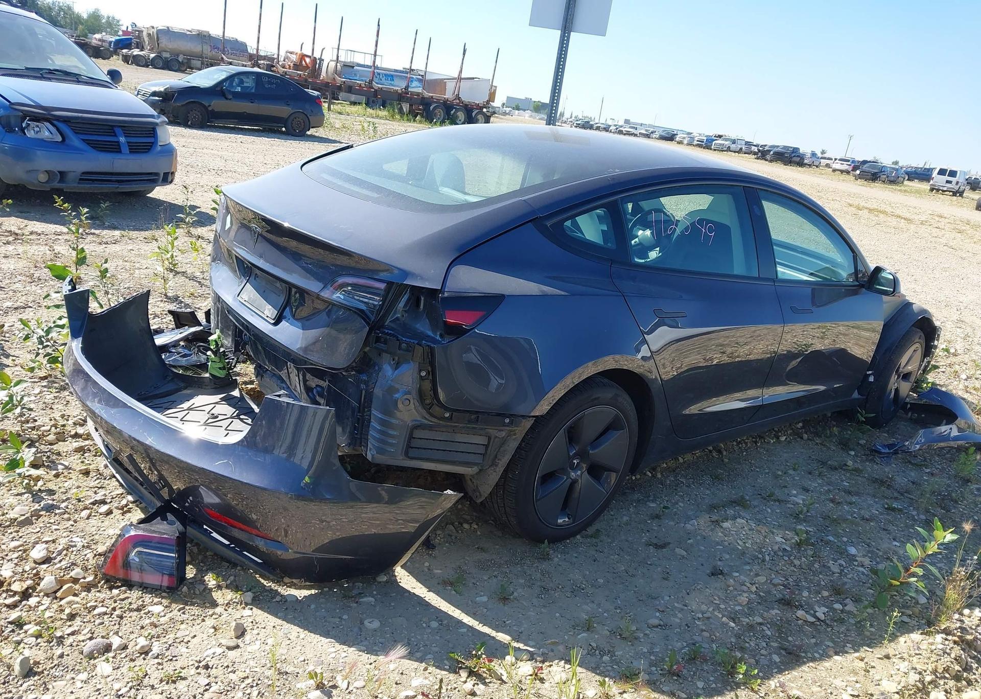 2023 TESLA MODEL 3